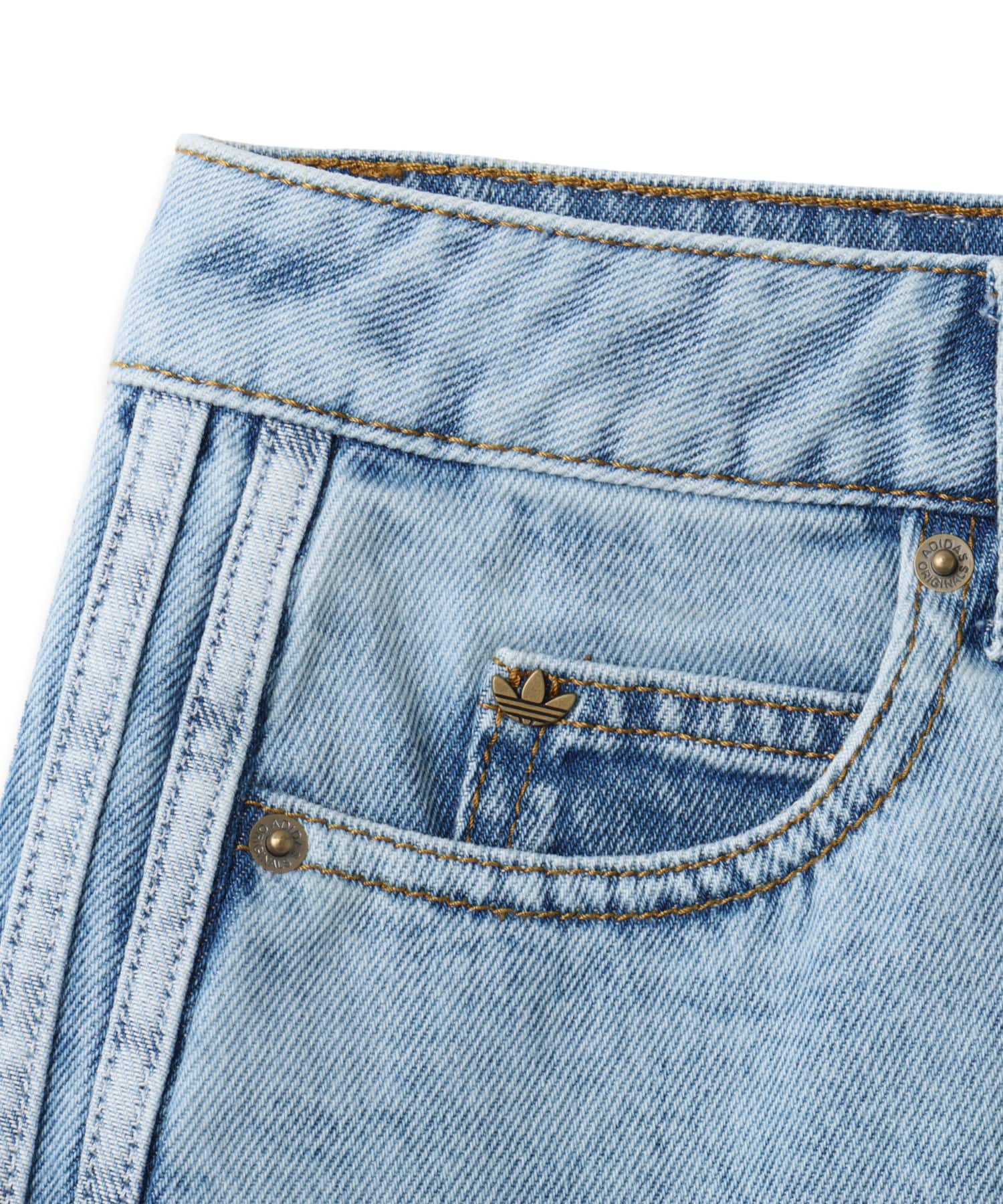 adidas 3 STRIPES MINI SKIRT DENIM ライトデニムの画像