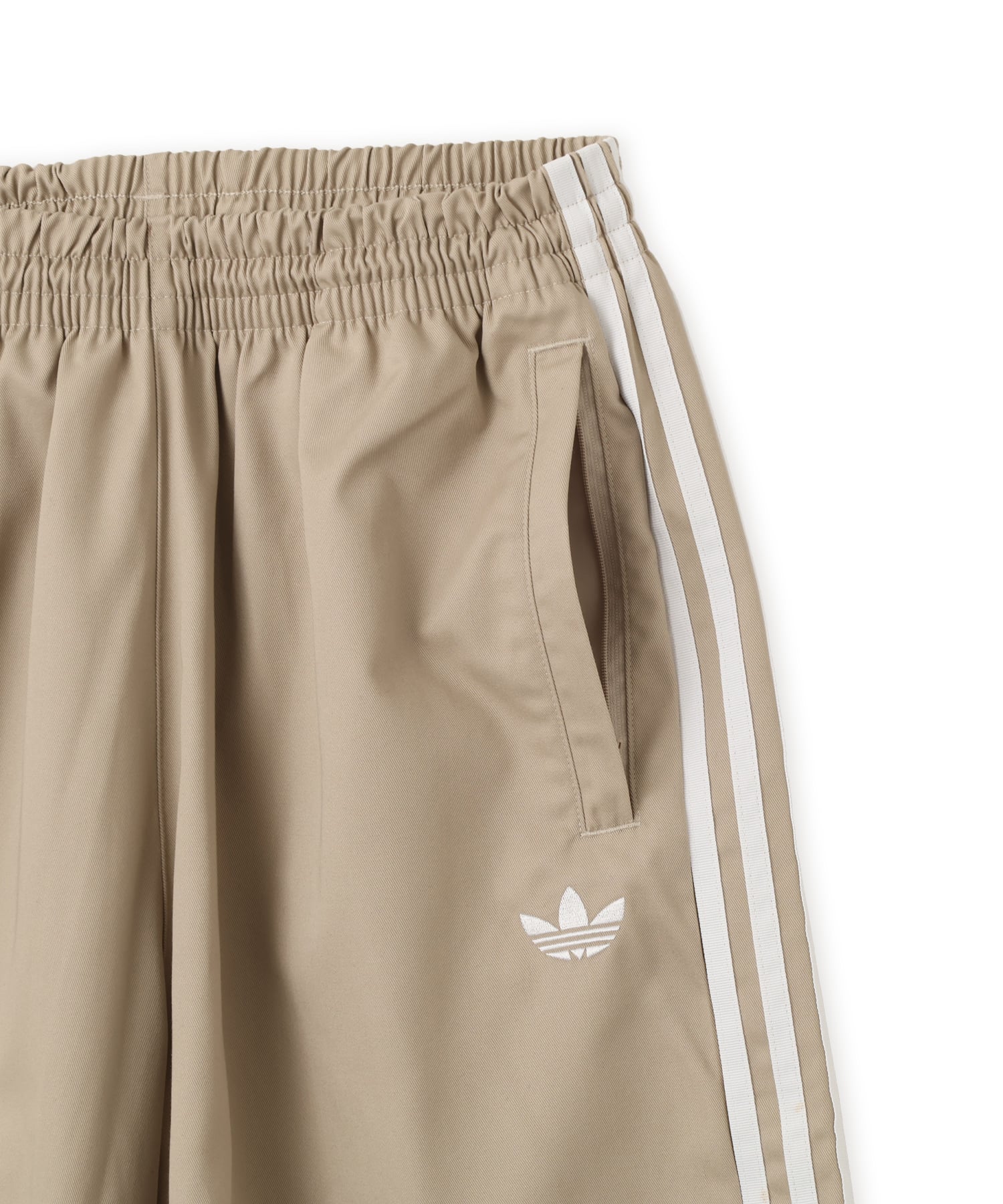 adidas ADICOLOR SST COTTON TWILL SHORTS カーキスリーの画像