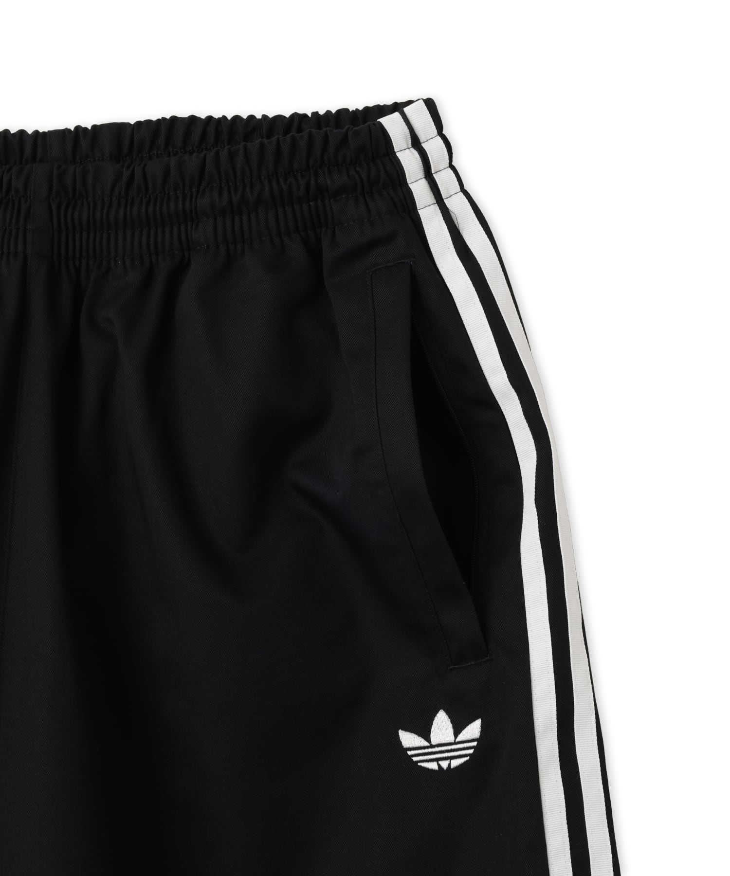 adidas ADICOLOR SST COTTON TWILL SHORTS ブラックの画像