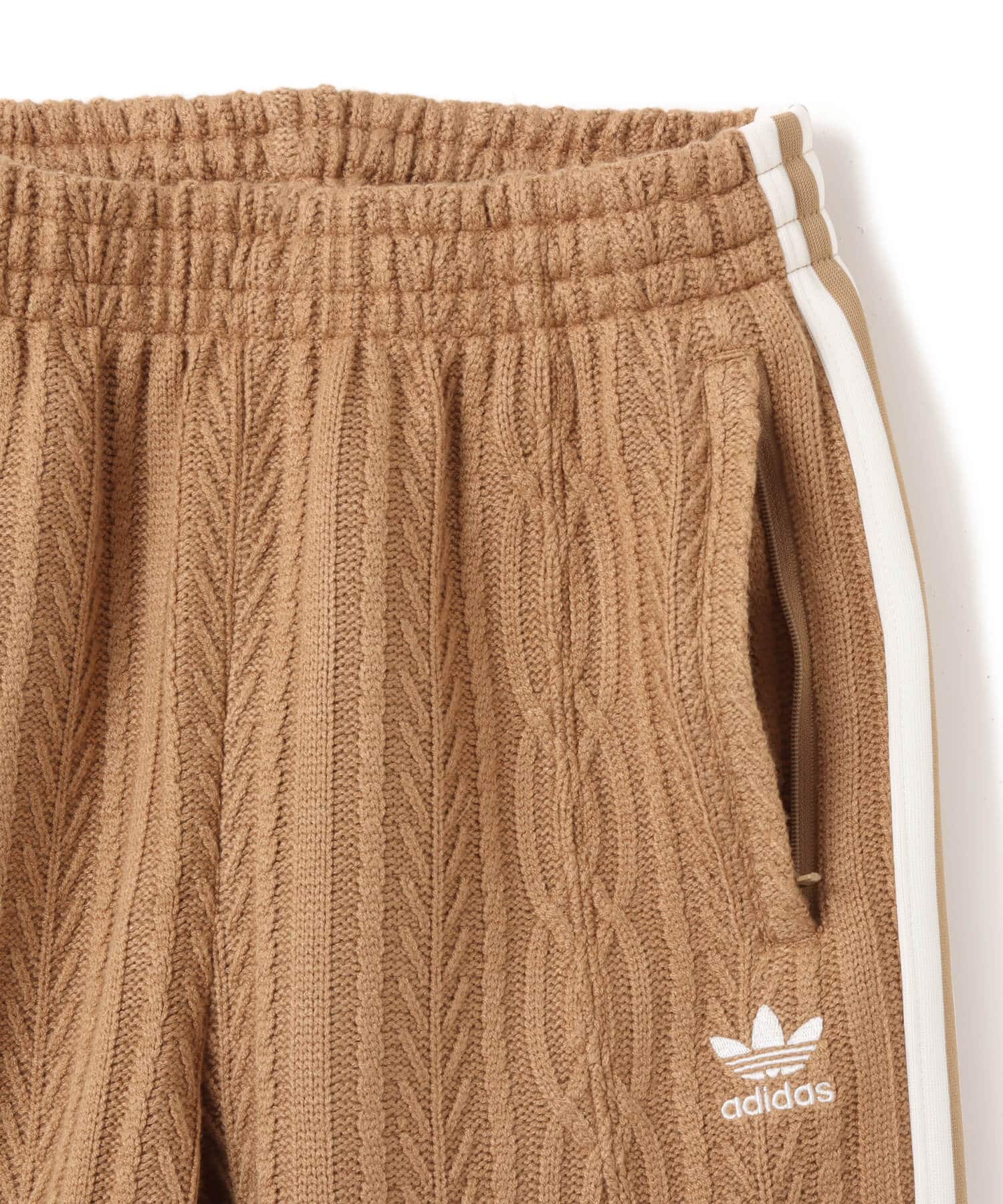 adidas KNIT CLASSIC TRACK TROUSERS カードボードの画像