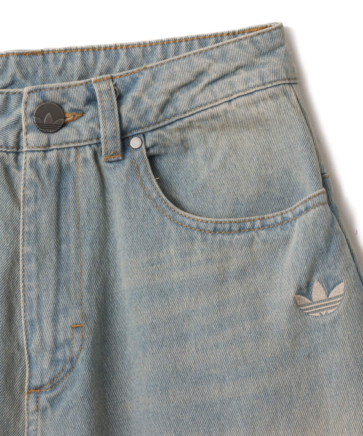 adidas VINTAGE WIDE LEG JEANS ライトデニム/オフホワイトの画像