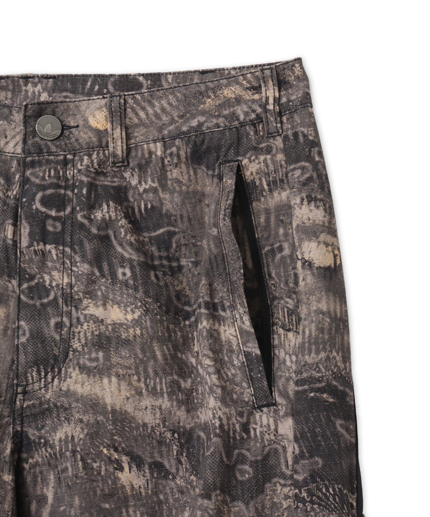 adidas ADILENIUM 5.0  CARGO PANTS マルチカラーの画像