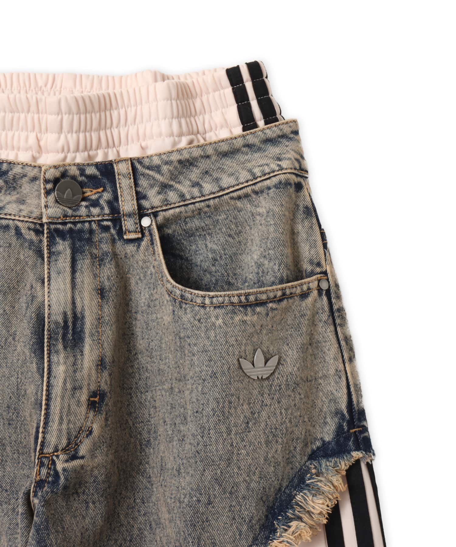 adidas ADILENIUM 5.0  FB DENIM カーキブラウンの画像