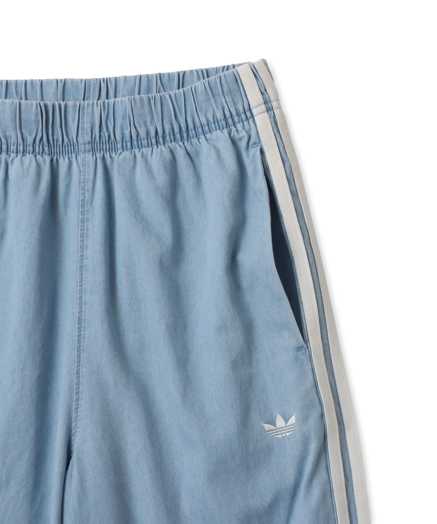 adidas SUMMER GLOW DENIM WIDE LEG PANTS ライトデニムの画像