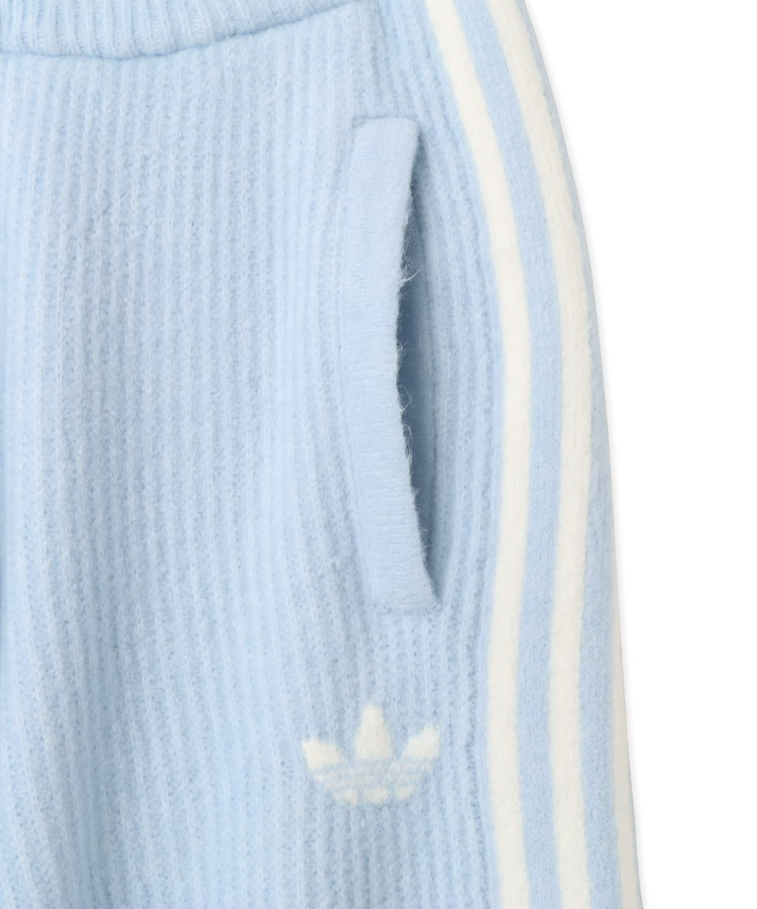 adidas JENNIE KNITTED LOOSE JOGGERS ワンダーブルーの画像