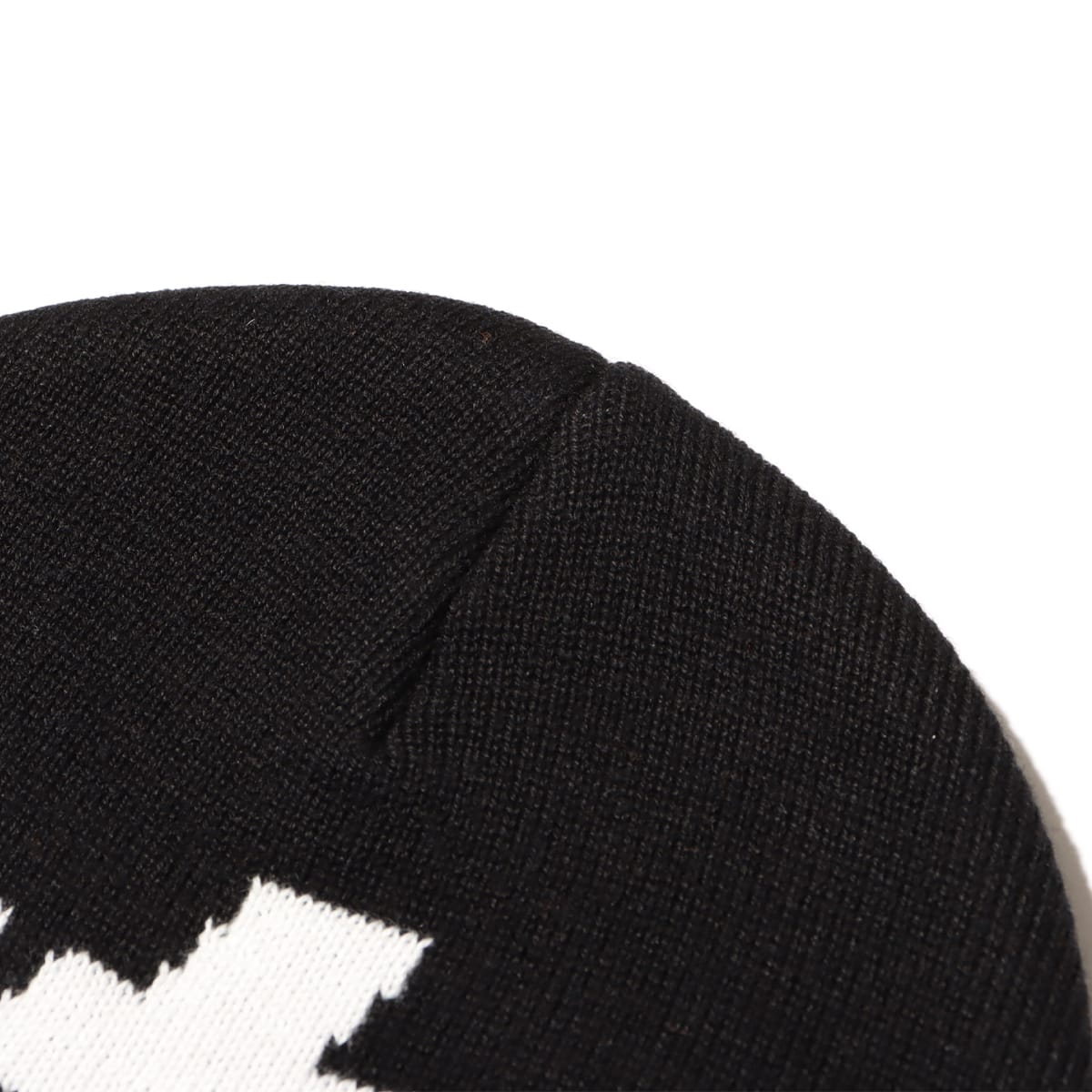 atmos Beanie BLACKの画像