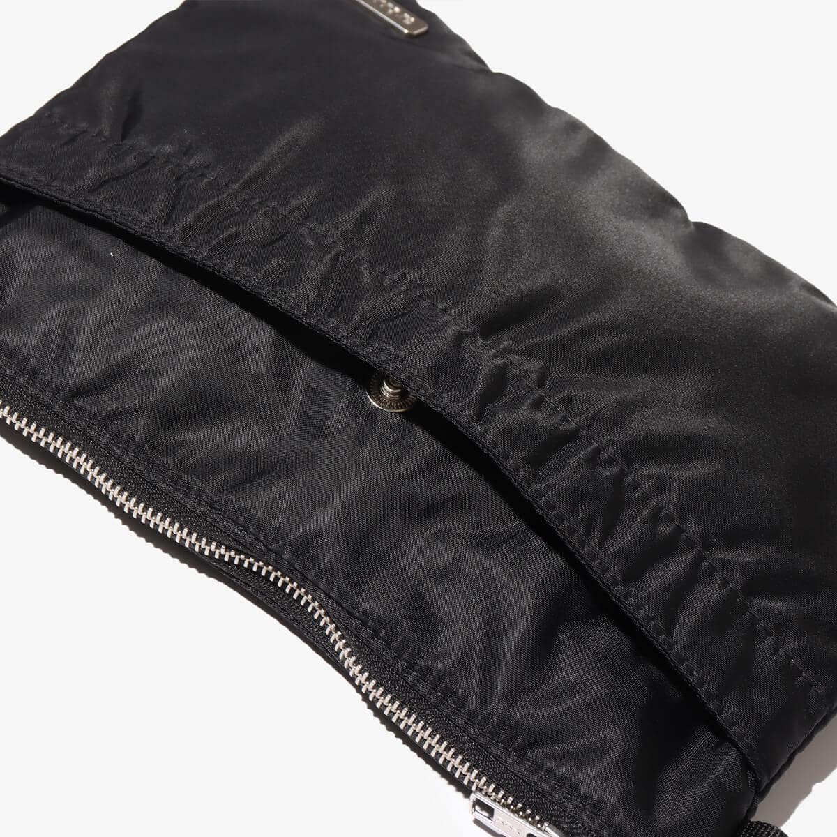 atmos Nylon Twill shoulder bag BLACKの画像