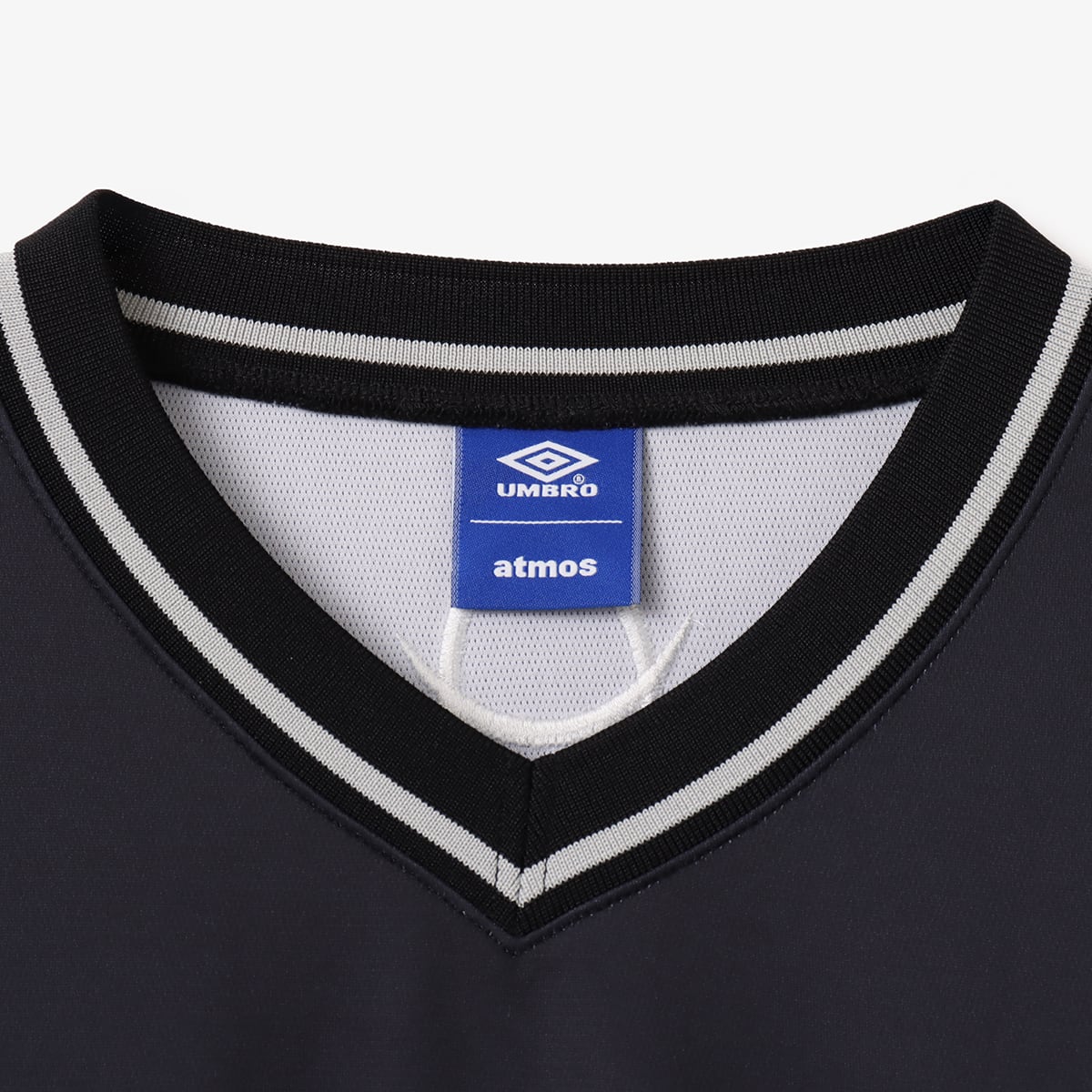 UMBRO x atmos LS Soccer Jersey BLACKの画像