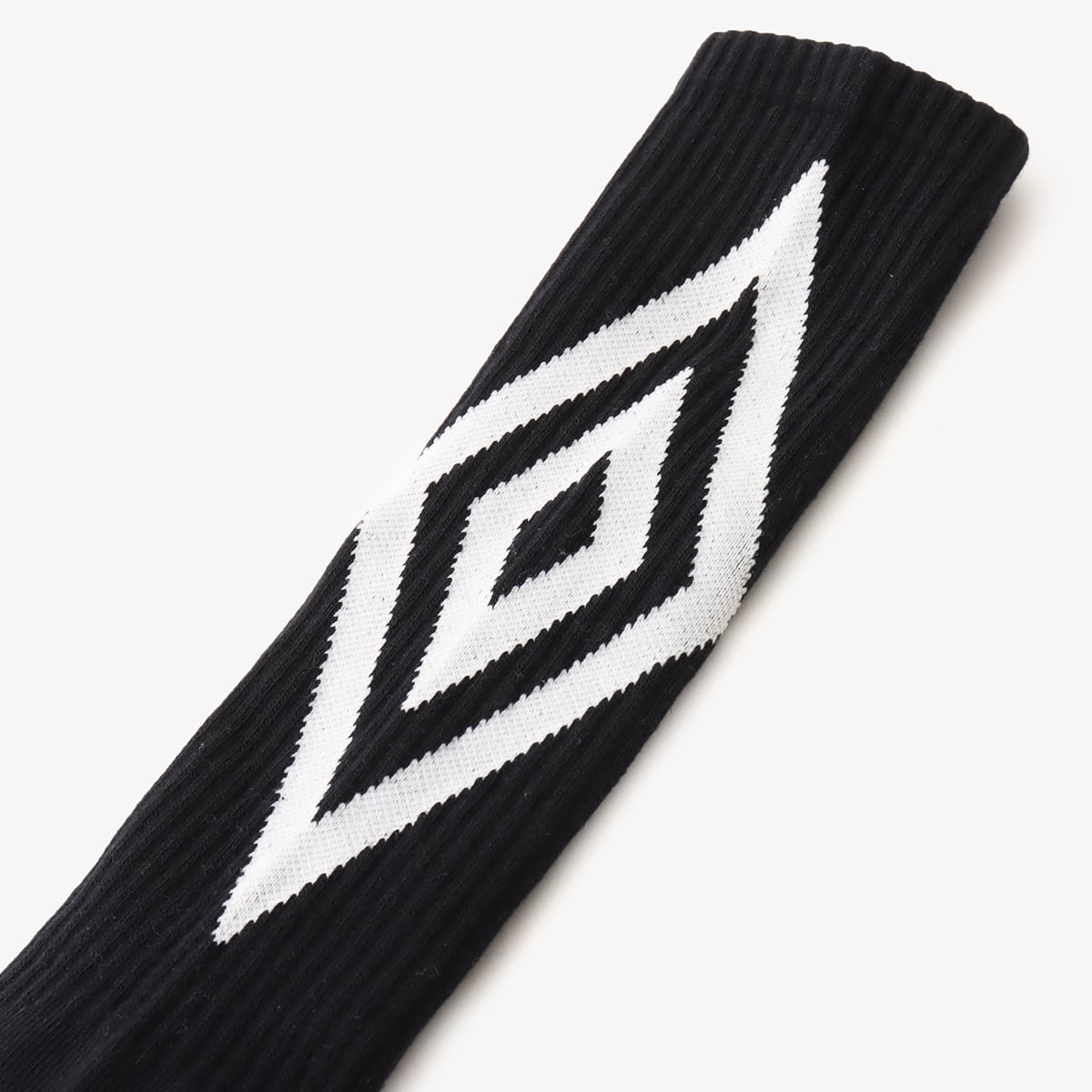 UMBRO x atmos Jacquard Logo Socks BLACKの画像