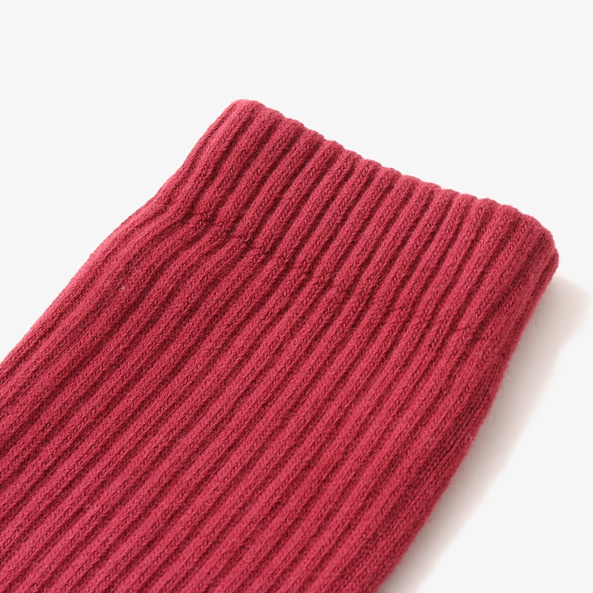 atmos GRADATION COLOR SOCKS REDの画像