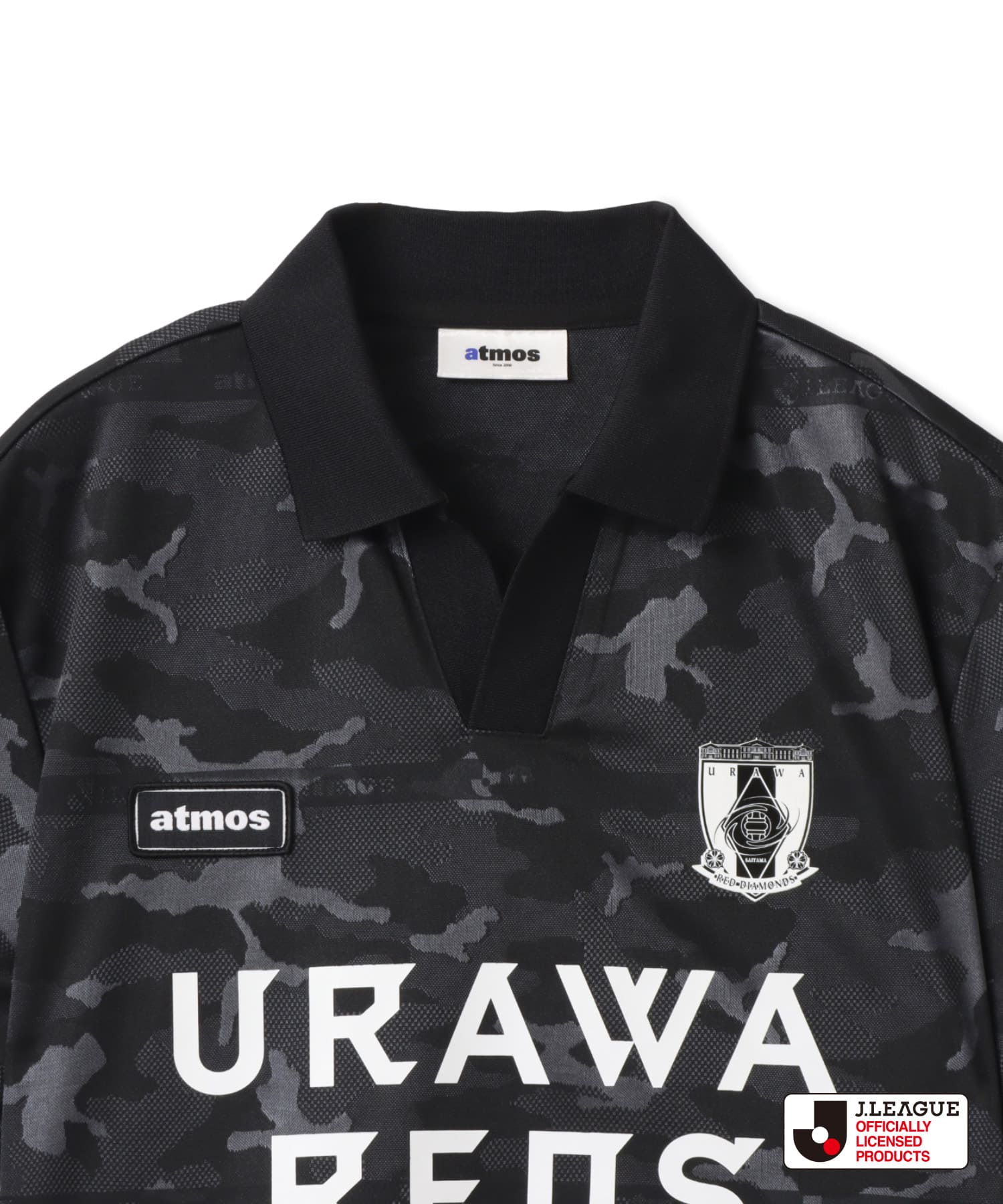 atmos pink x J.LEAGUE  浦和レッズ Cropped T-shirt BLACKの画像