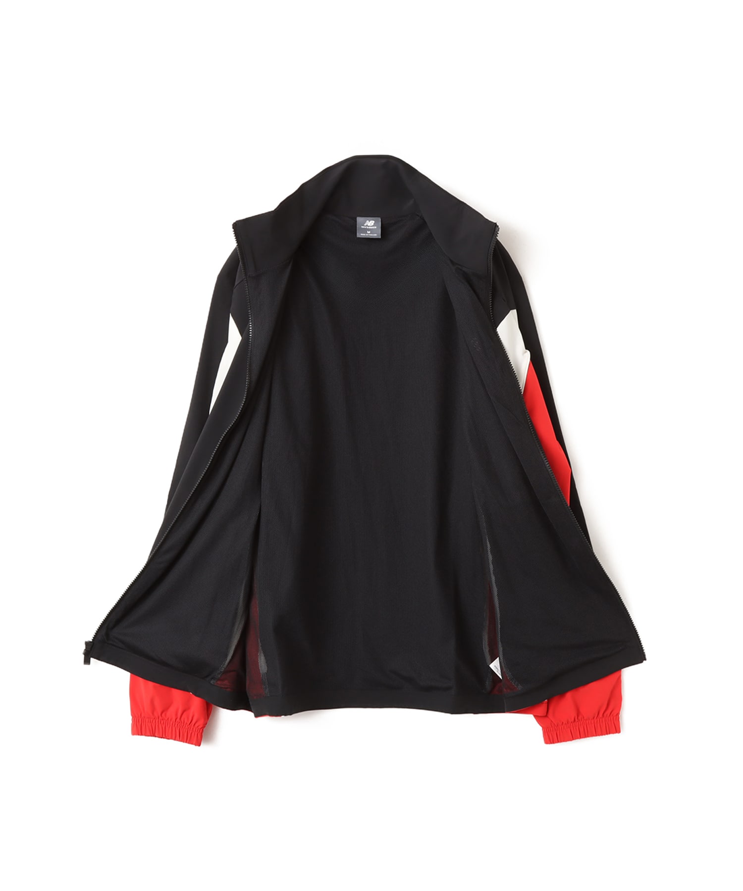 New Balance IN GAME WOVEN TRACK JACKET ブラックの画像