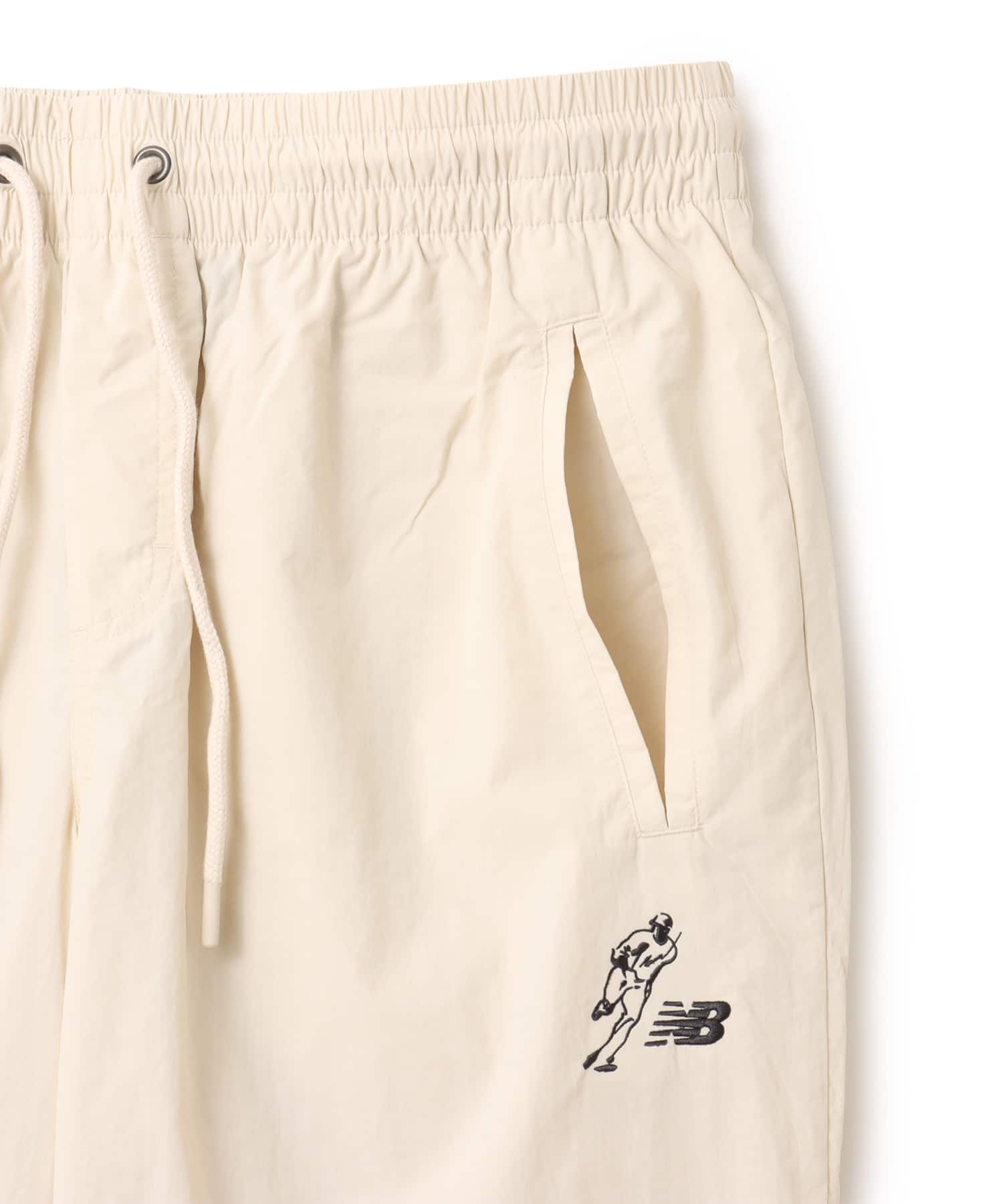 New Balance 大谷翔平 WOVEN NYLON PANTS ビスクの画像