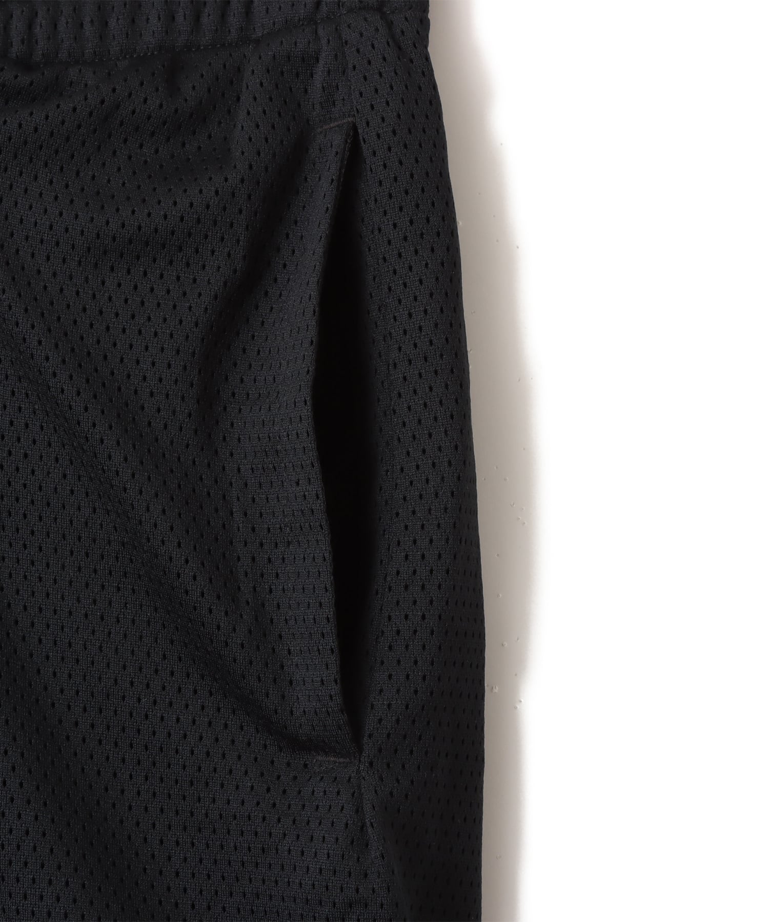 New Balance IN GAME MESH SHORTS 7 INCH ブラックの画像