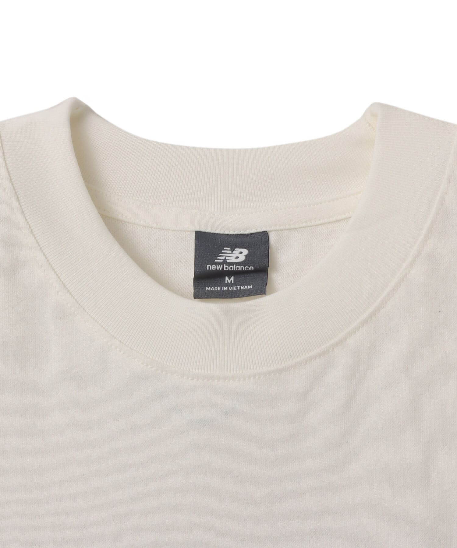 New Balance HOOPS GRAPHIC SHORT SLEEVE T SHIRT シーソルトの画像