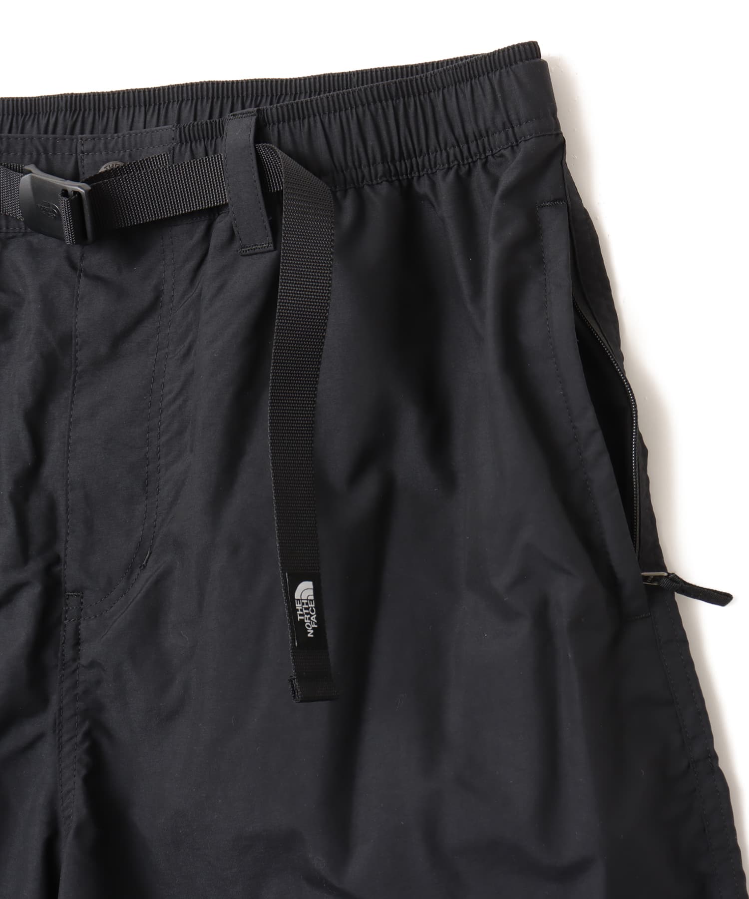 THE NORTH FACE NUPTSE SHORT ブラックの画像
