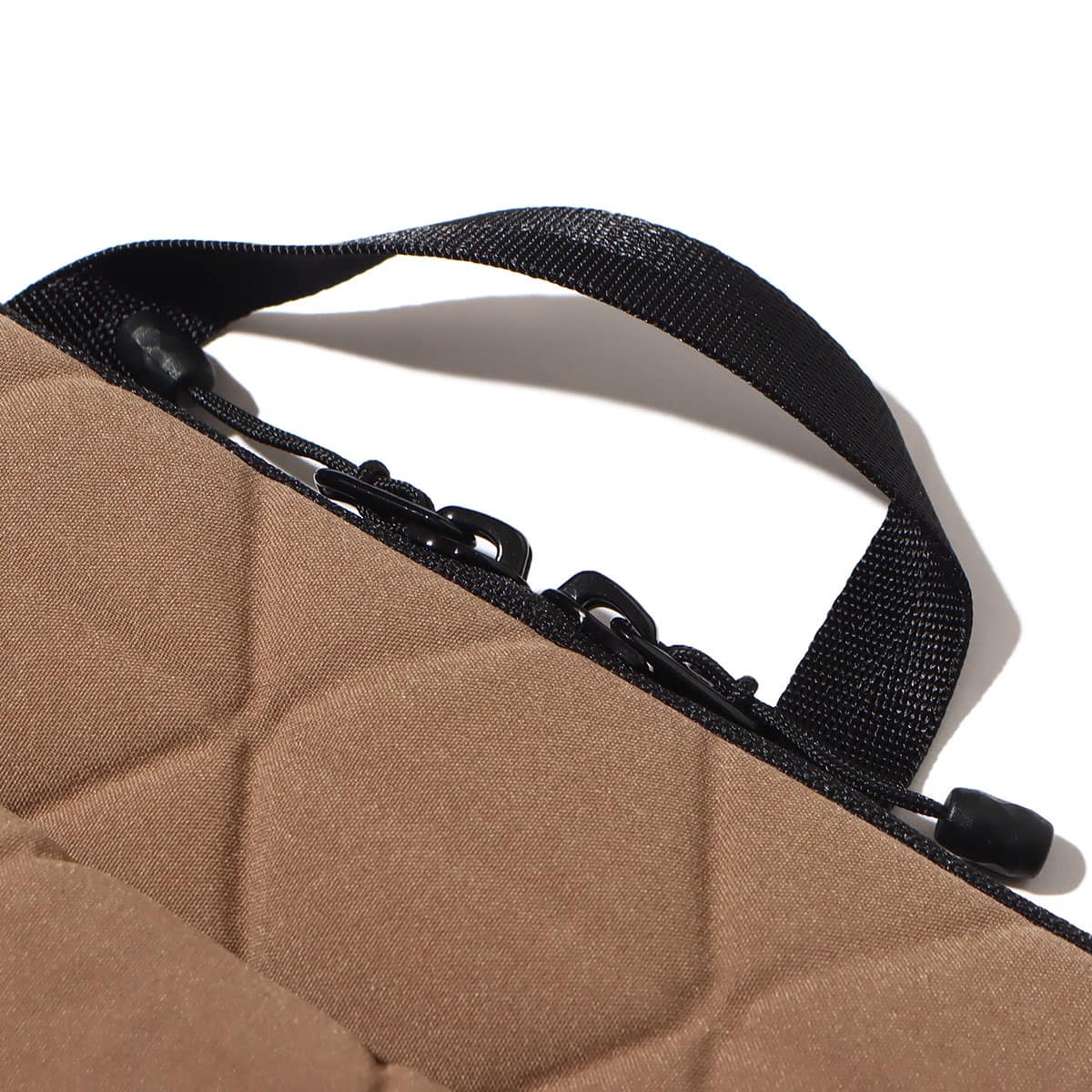 THE NORTH FACE GEOFACE POUCH ユーティリティブラウン 23SS-Iの画像