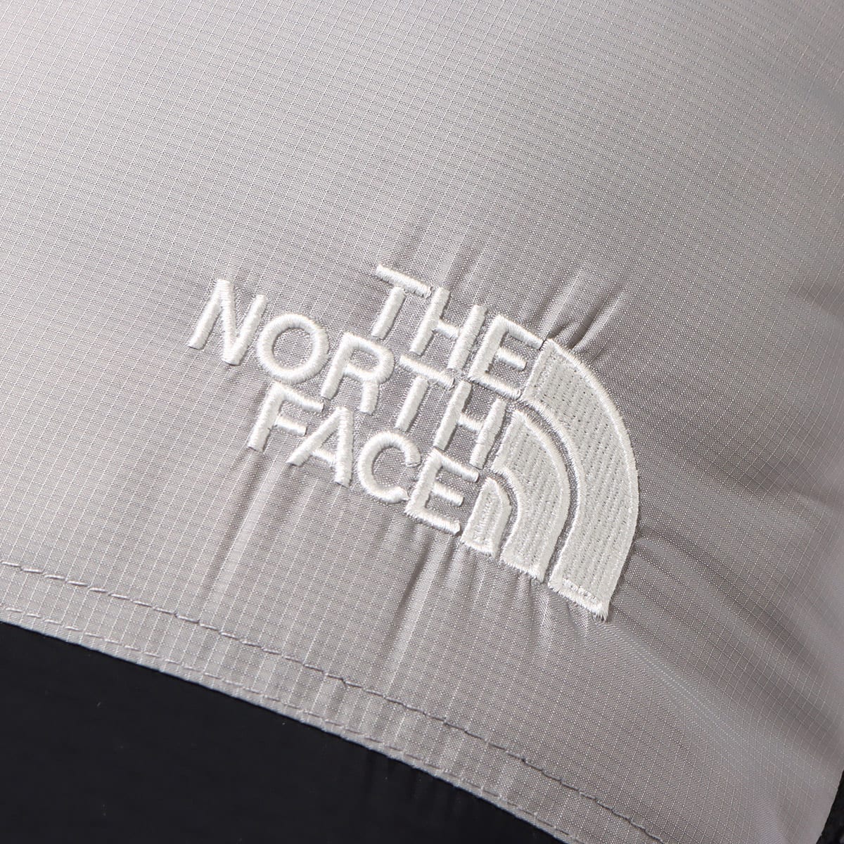 THE NORTH FACE COZY CAMP CUSHION メルドグレー 22FW-Iの画像
