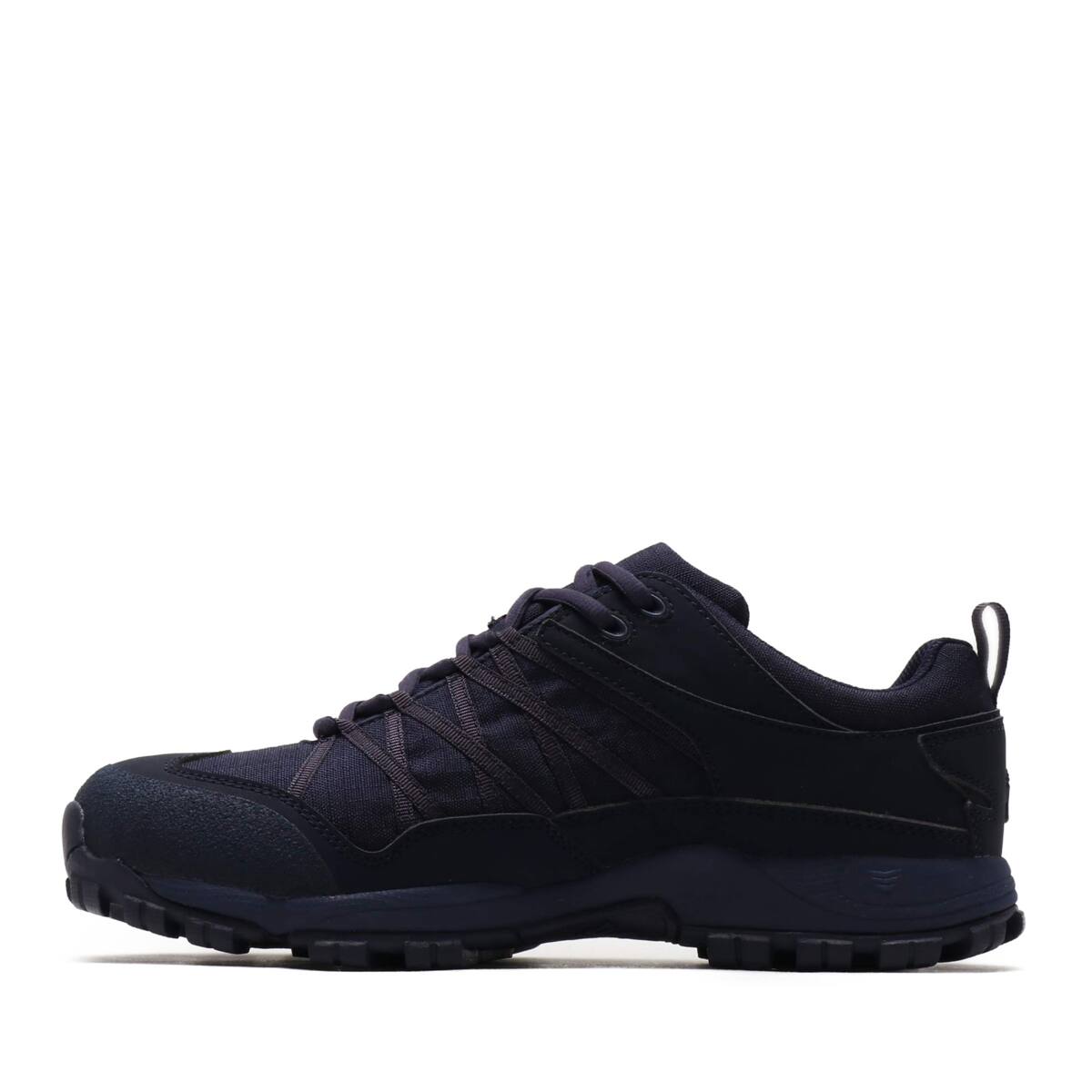 シューズ inov-8