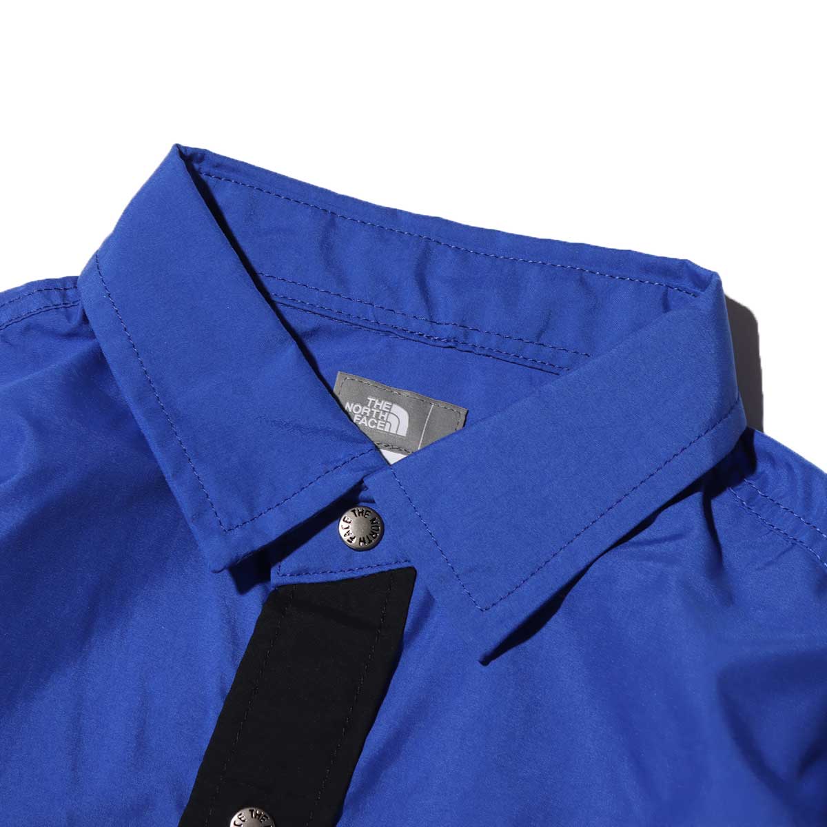 THE NORTH FACE L/S NUPTSE SHIRT LACK/TNF BLUE の画像