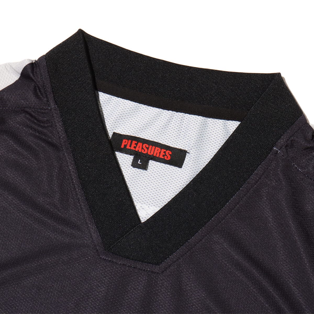PLEASURES MIND SOCCER JERSEY BLACKの画像