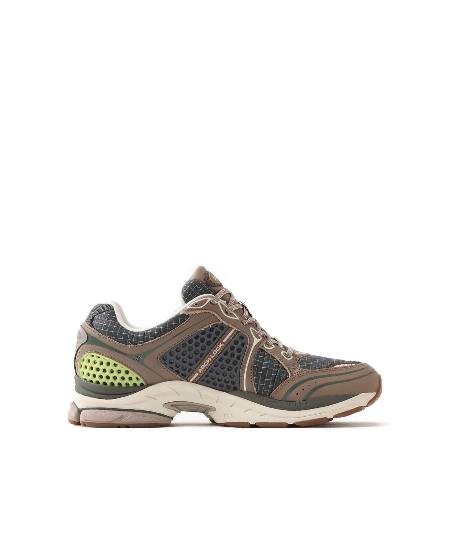 Saucony Progrid Triumph 4 CARBON/TAUの画像