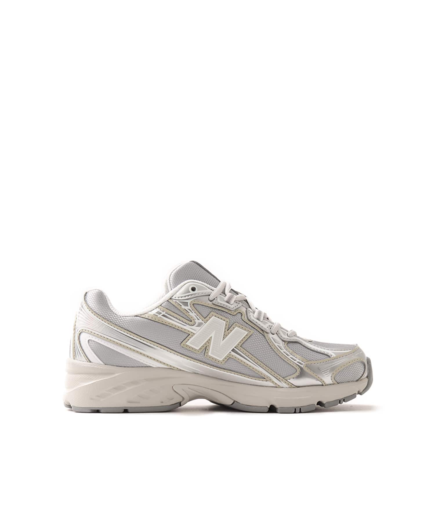 New Balance U7405I7 SILVERの画像