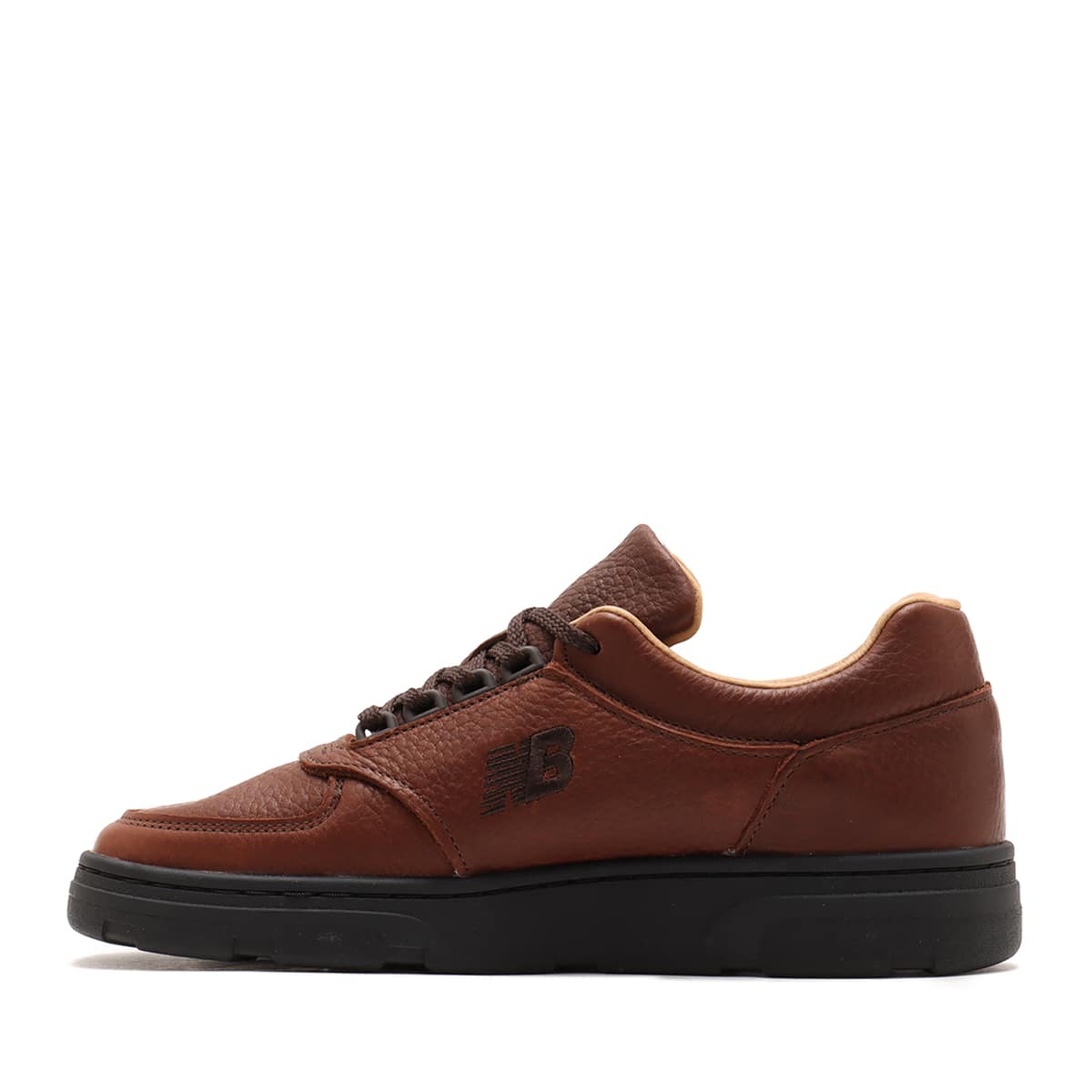 New Balance UADWBRN BROWNの画像