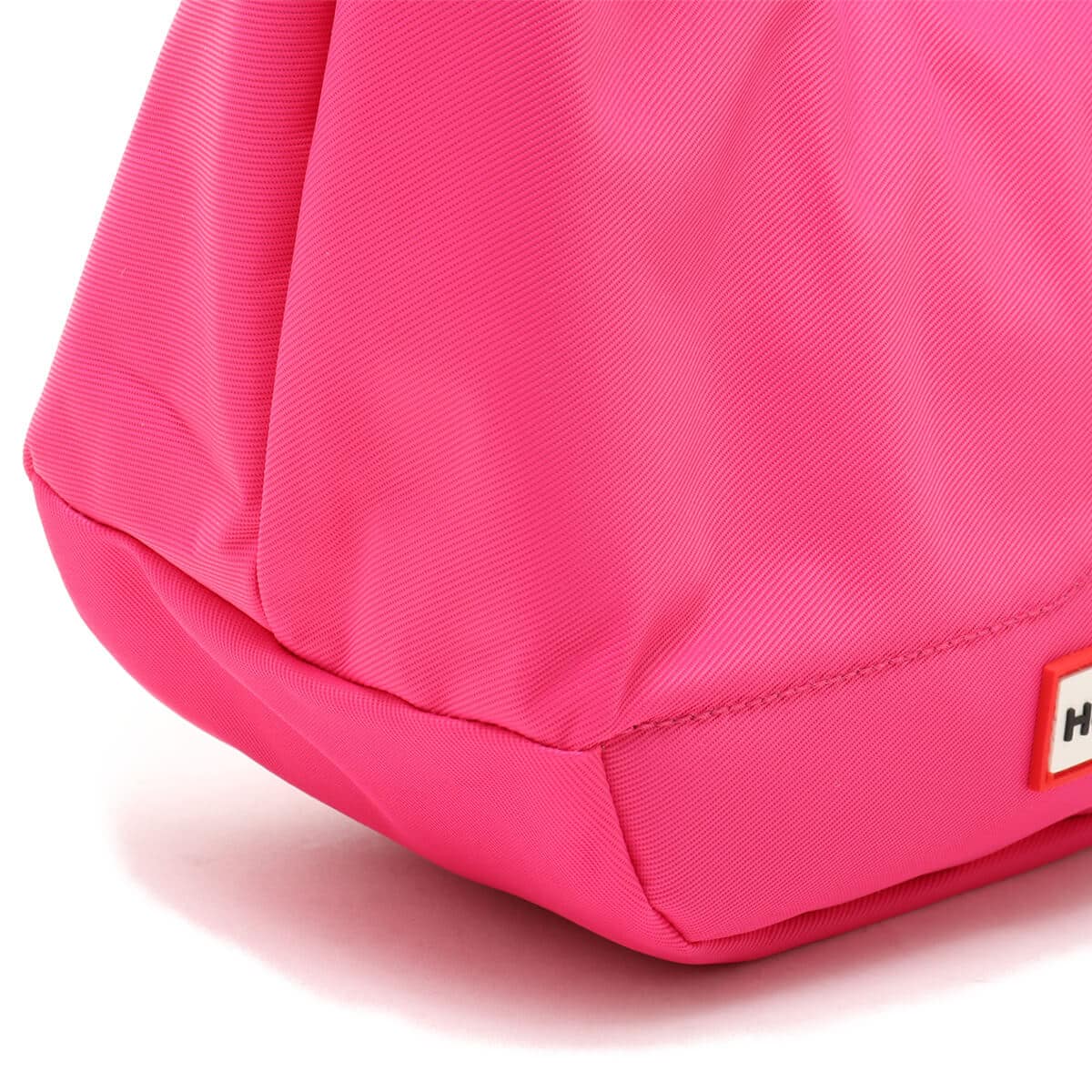 HUNTER NYLON MINI HOBO Magenta Flax の画像