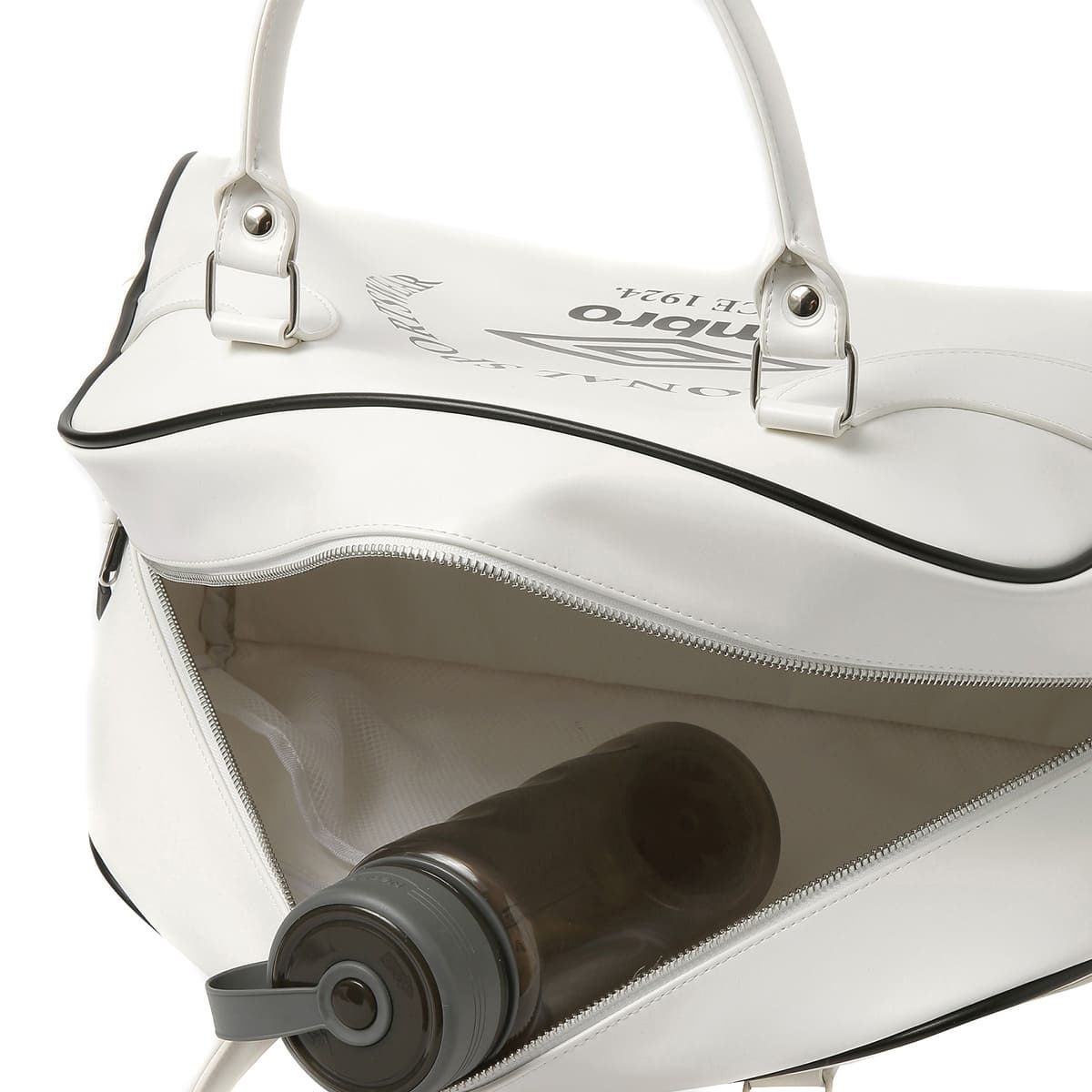 UMBRO RETRO BOWLING BAG WHITE 23SU-Sの画像