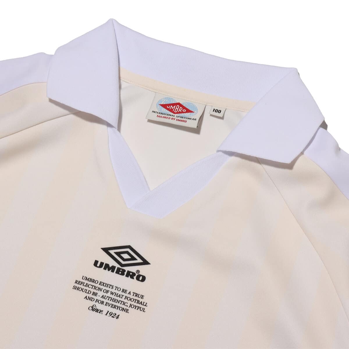 UMBRO SHORT SLEEVE SHIRT クリーム の画像
