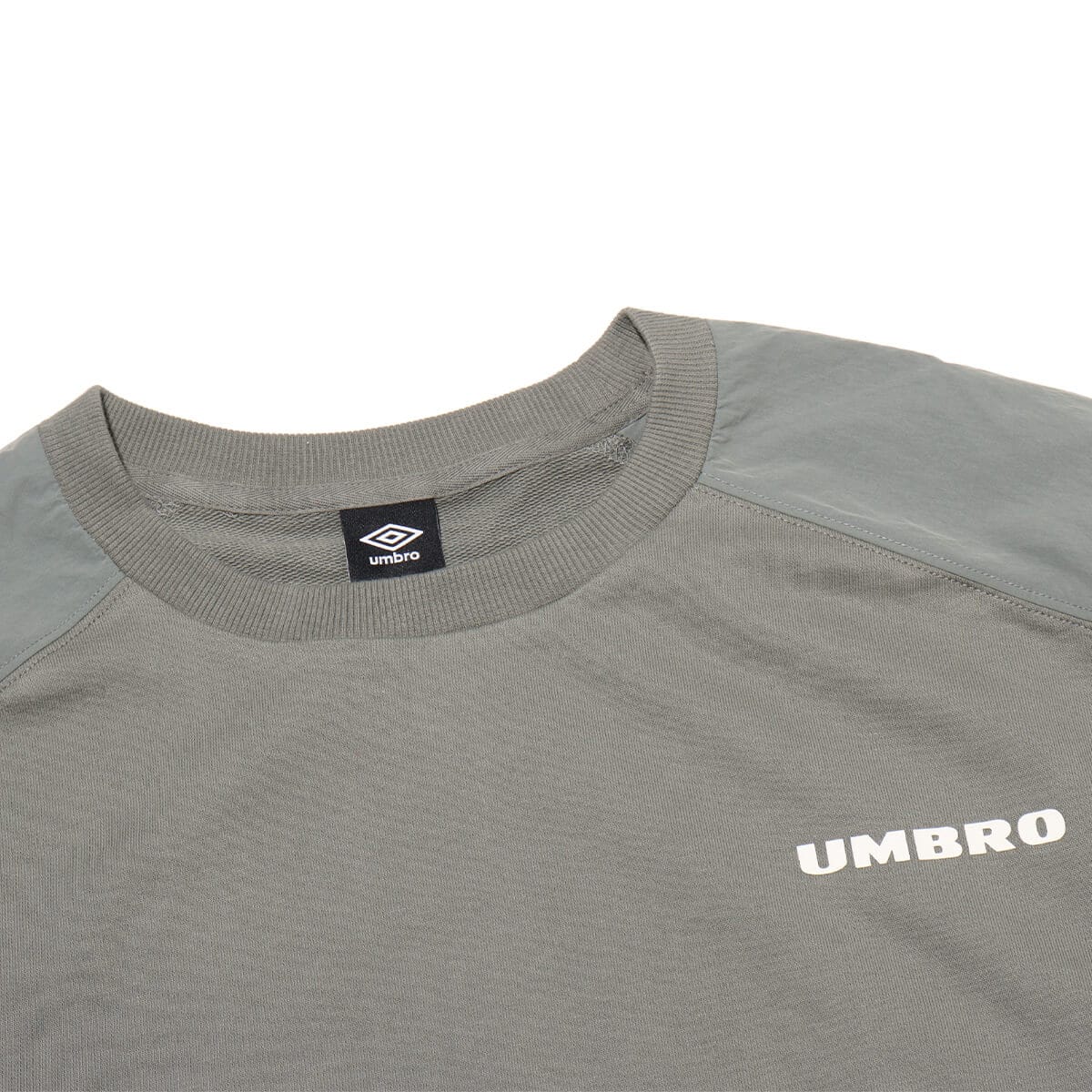 UMBRO SWEATSHIRT カーキ の画像