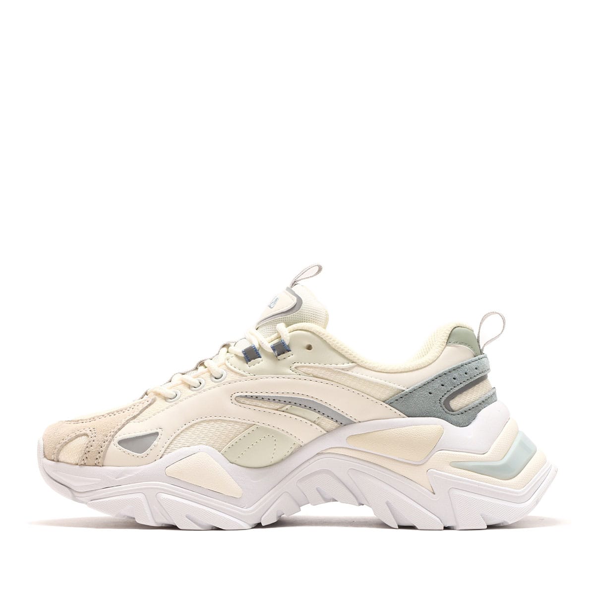 NIKE フローラルスコート(アディダス ステラ アドミラル FILA
