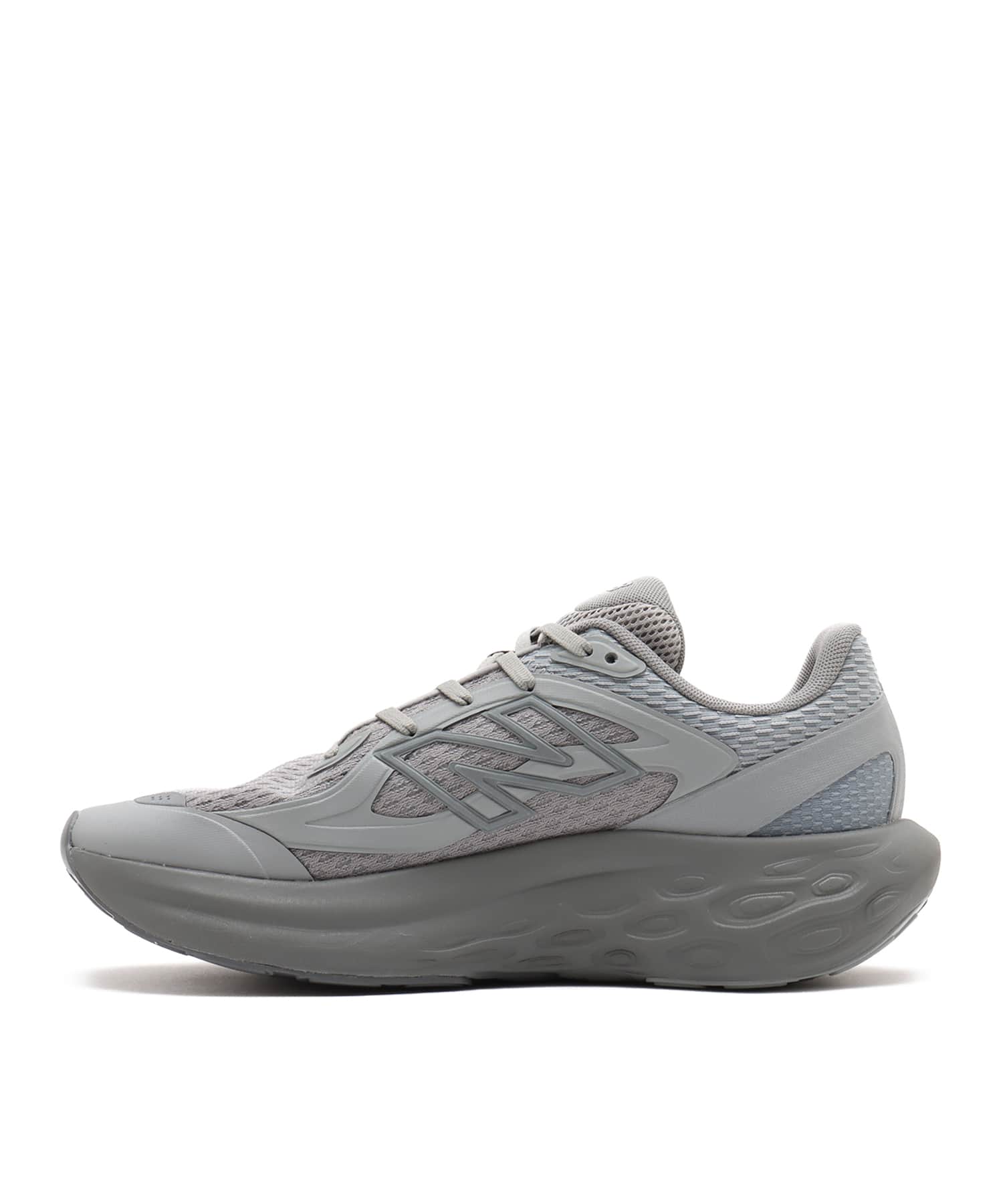 New Balance UTRNWC GRAYの画像
