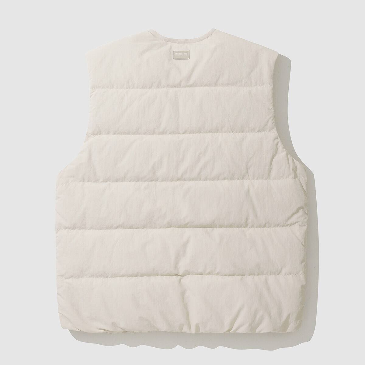 UMBRO Lightweight Down Vest オイスターベージュの画像