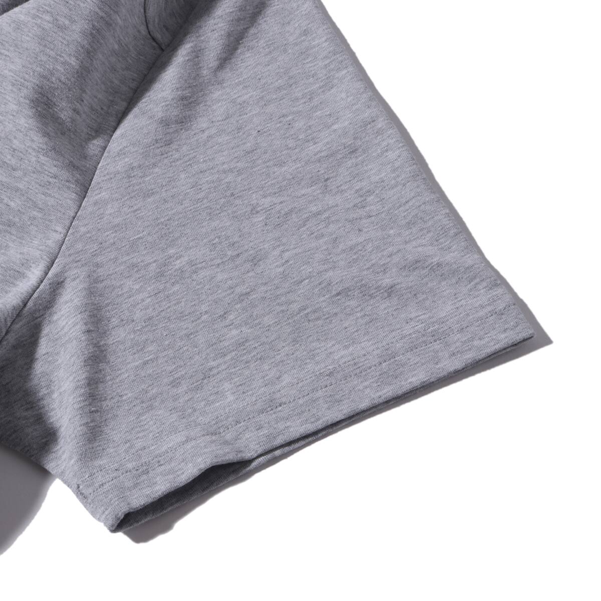 On On-T M Greyの画像
