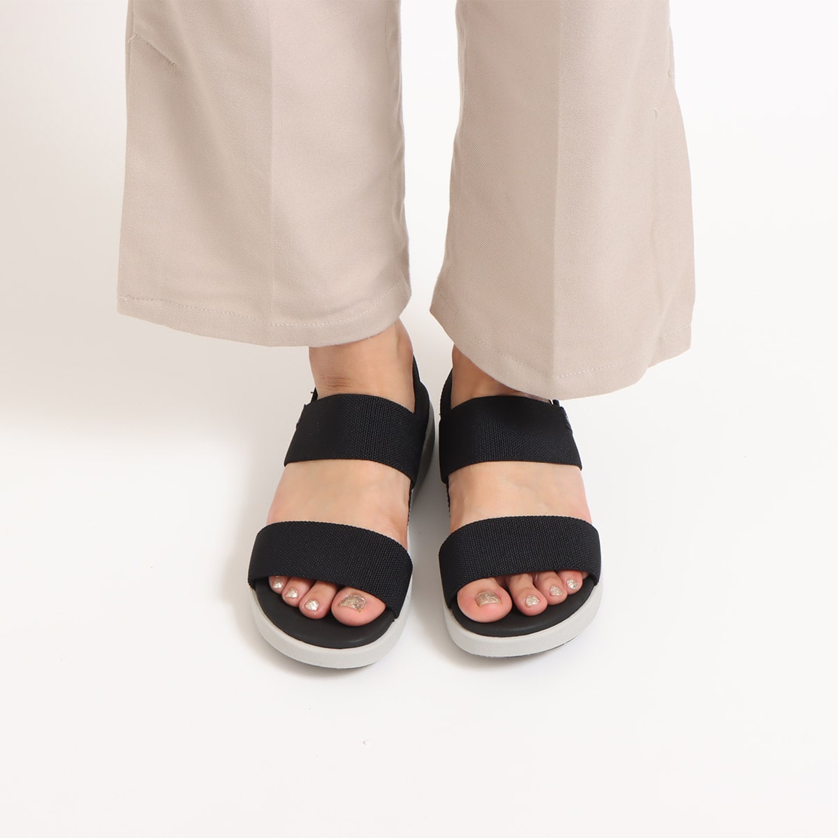 KEEN ELLE BACKSTRAP W BLACK 20SS-Iの画像