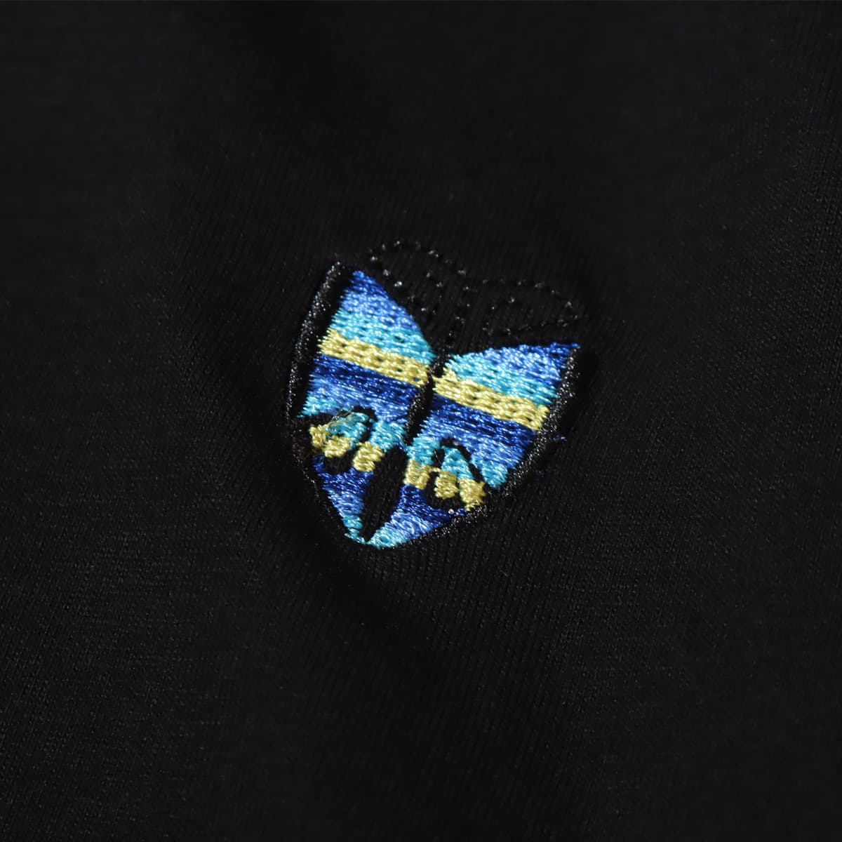 ANNA SUI NYC 蝶刺繍 ベーシック ロンT BLACK 23FA-Iの画像