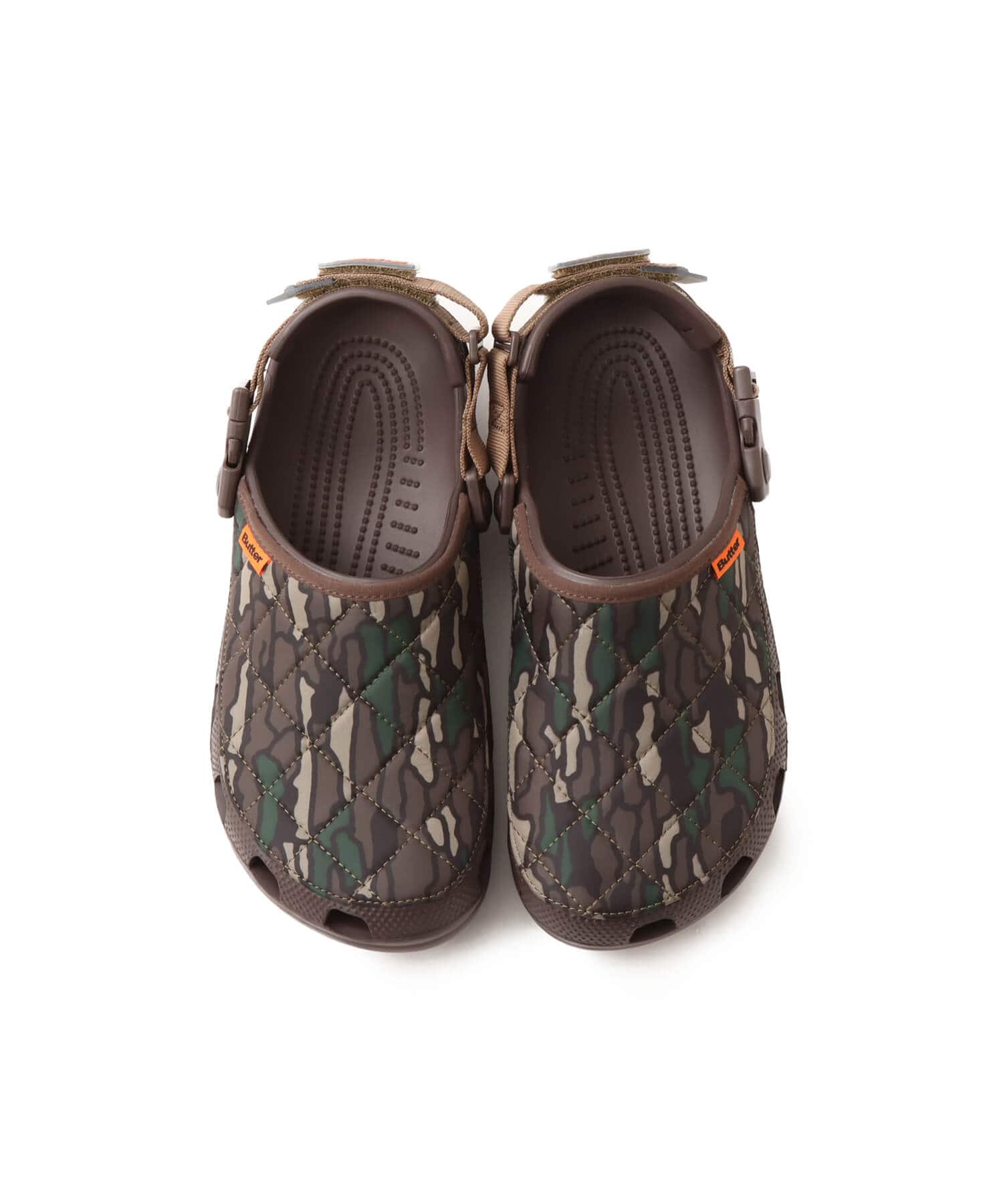 crocs Butter x Classic Clog Brownの画像