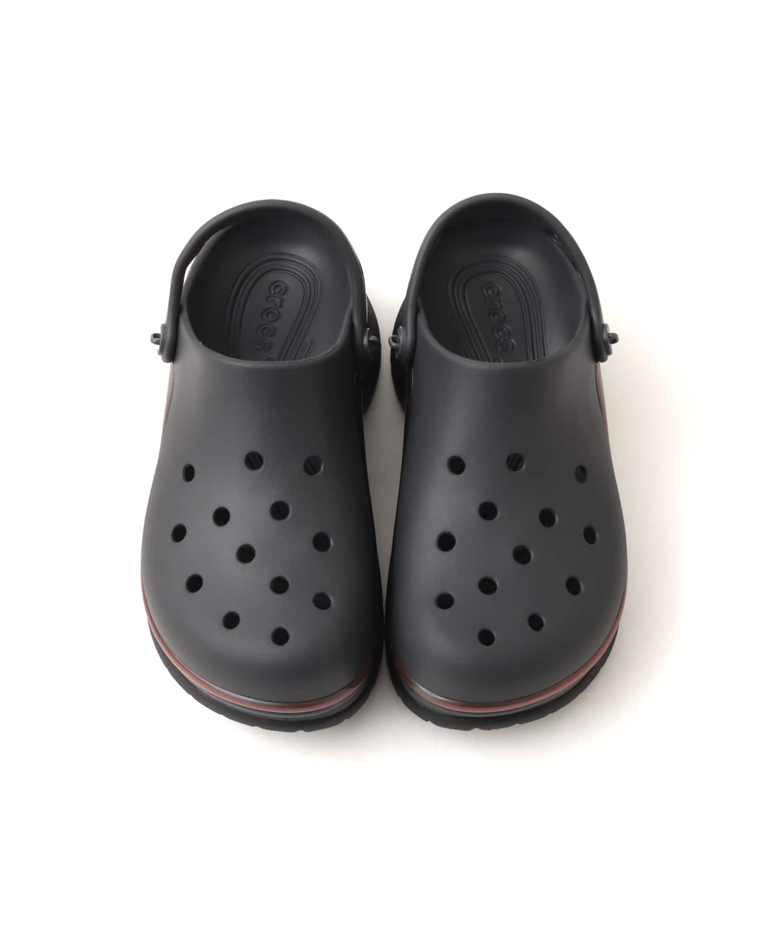 crocs Super Bae Clog Black Sandの画像