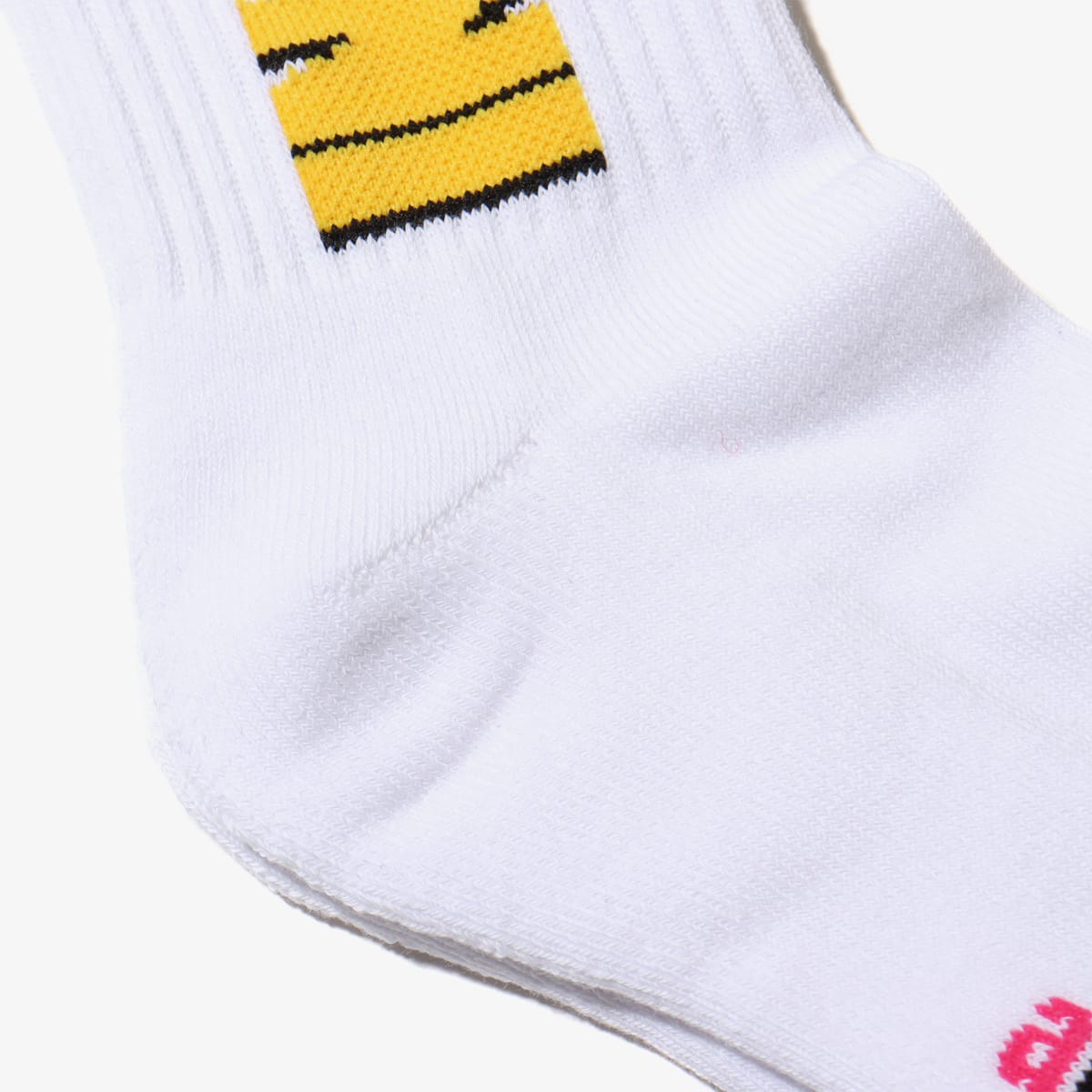 atmos pink x MONICHIKI HOUSE ATMONI CHICKEN SOCKS WHITEの画像