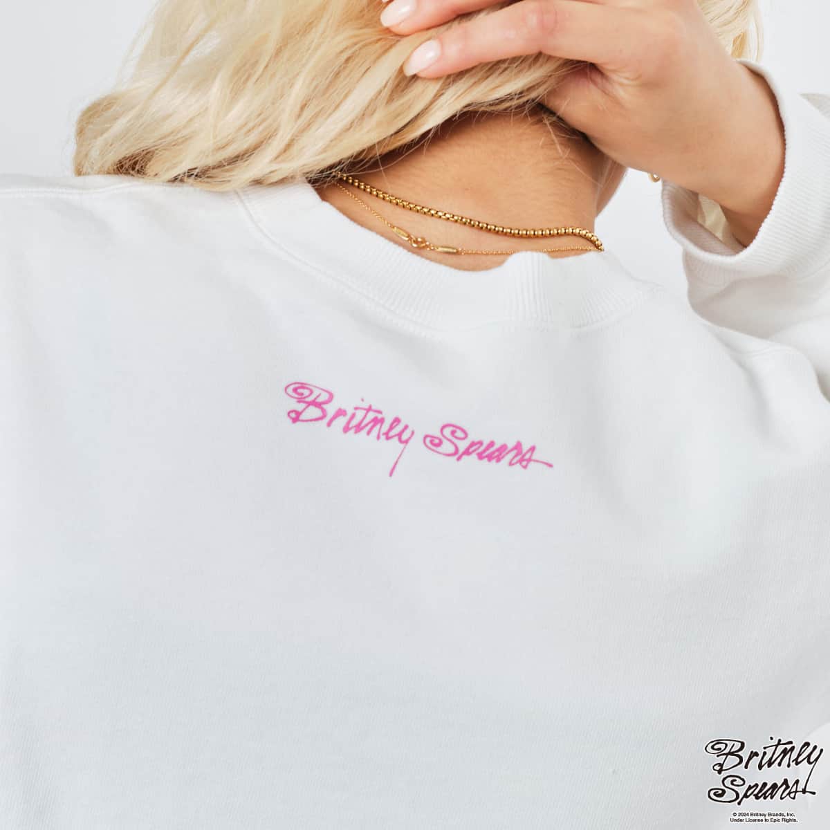 atmos pink x Britney Spears Heart Logo Sweat Shirt WHITE atmos pink x Britney Spears Heart Logo Sweat Shirt WHITE