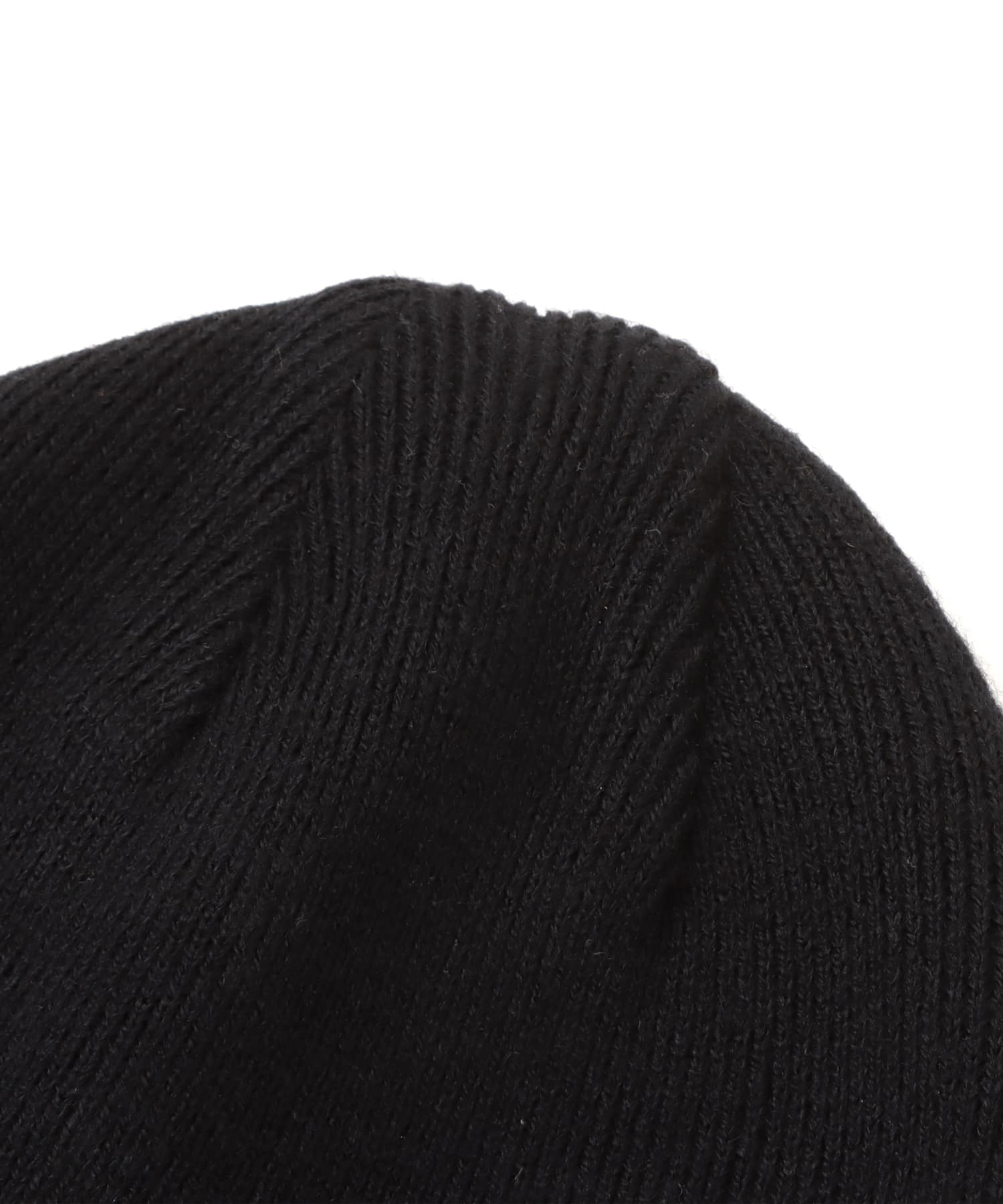 atmos pink Eyelet Beanie BLACKの画像