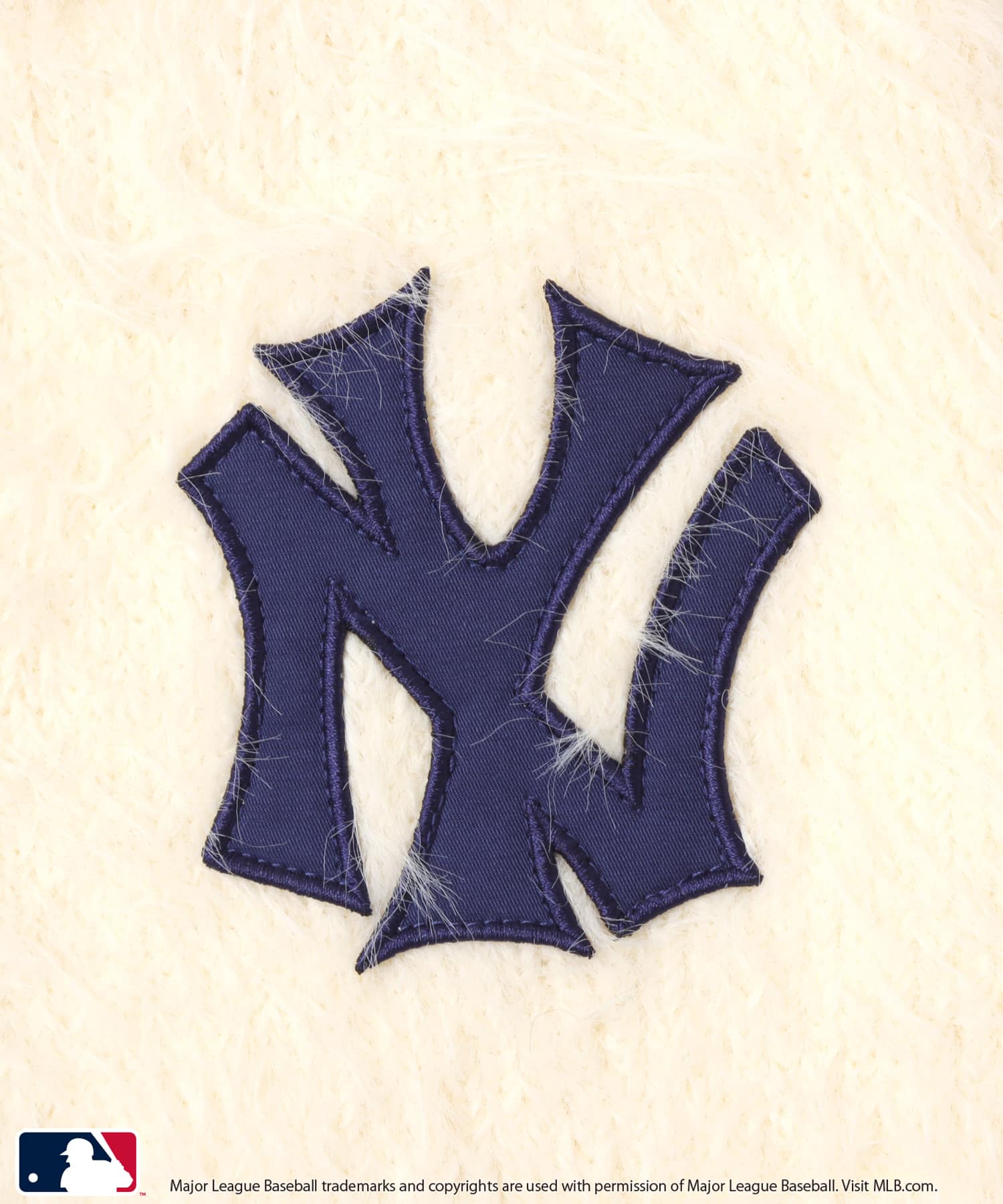 atmos pink MLB Shaggy Knit Short Pants WHITEの画像