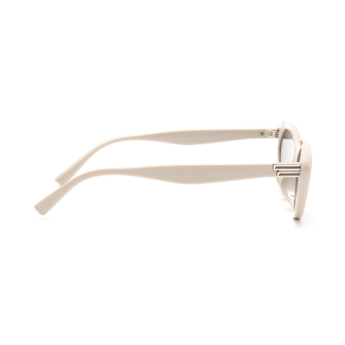 atmos pink Fox Sunglasses BEIGEの画像