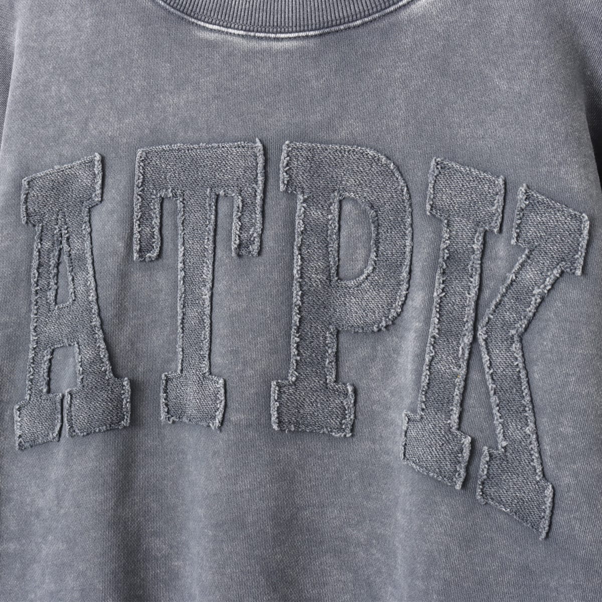 atmos pink Vintage Sweatshirt BLACKの画像