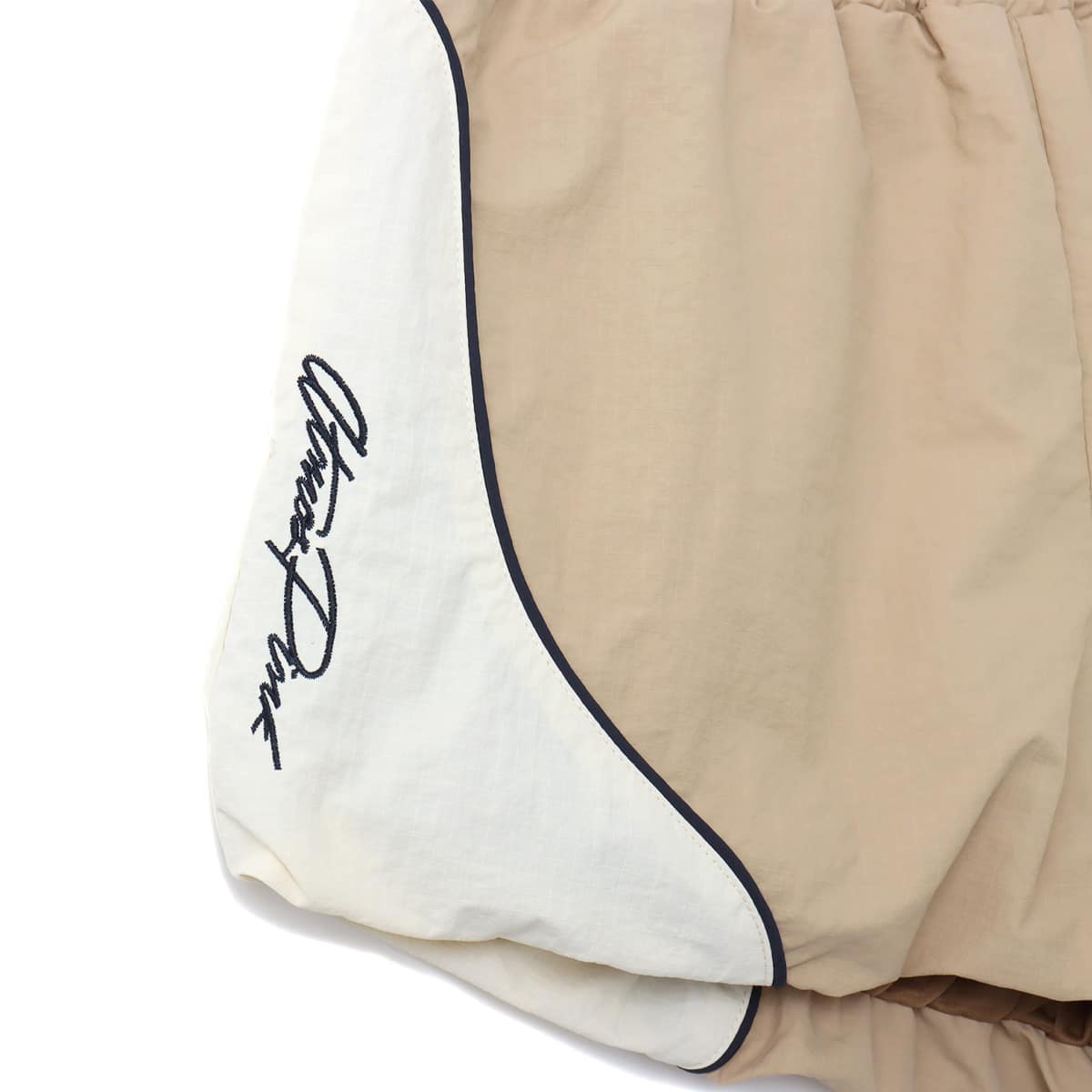 atmos pink Balloon Short Pants BEIGEの画像