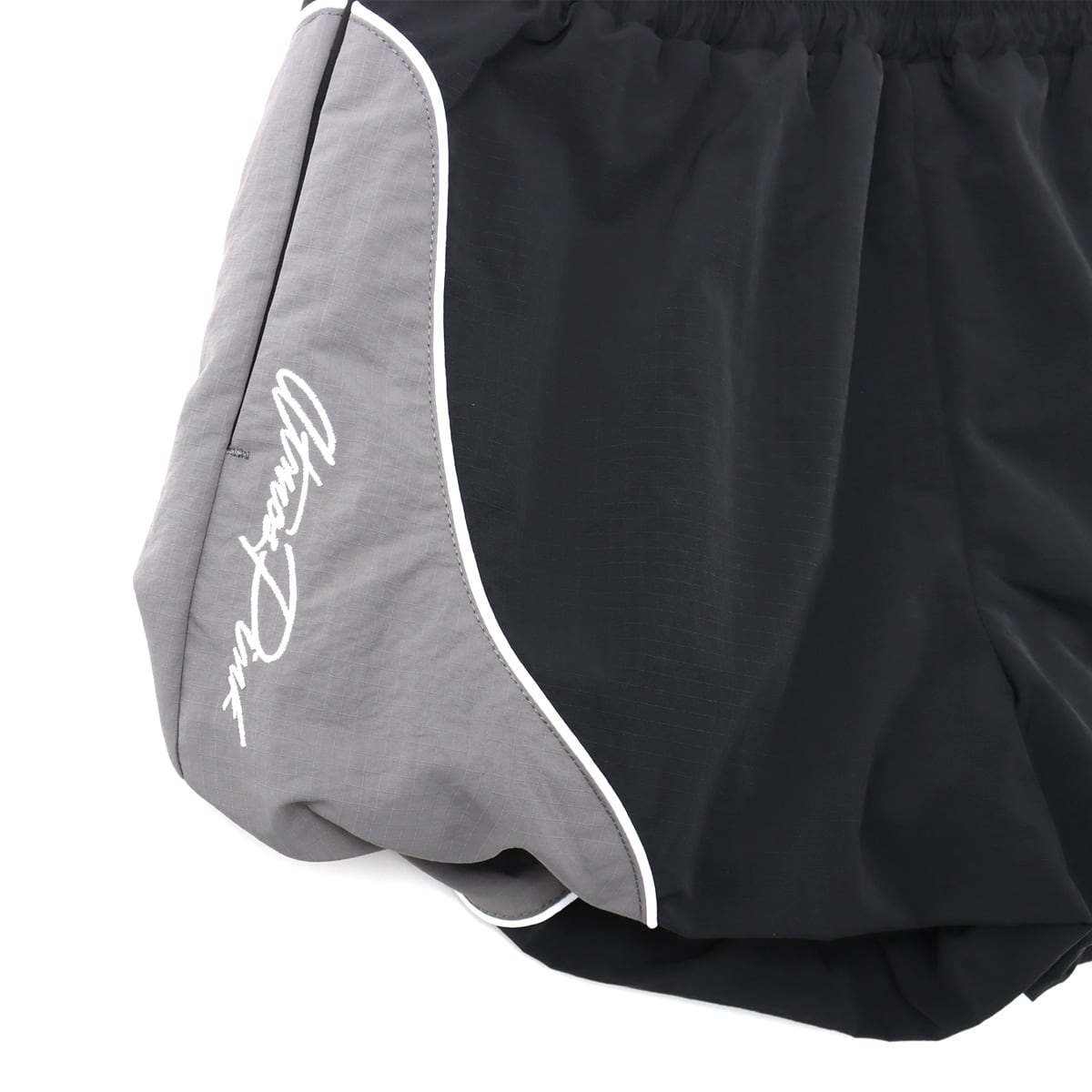 atmos pink Balloon Short Pants BLACKの画像