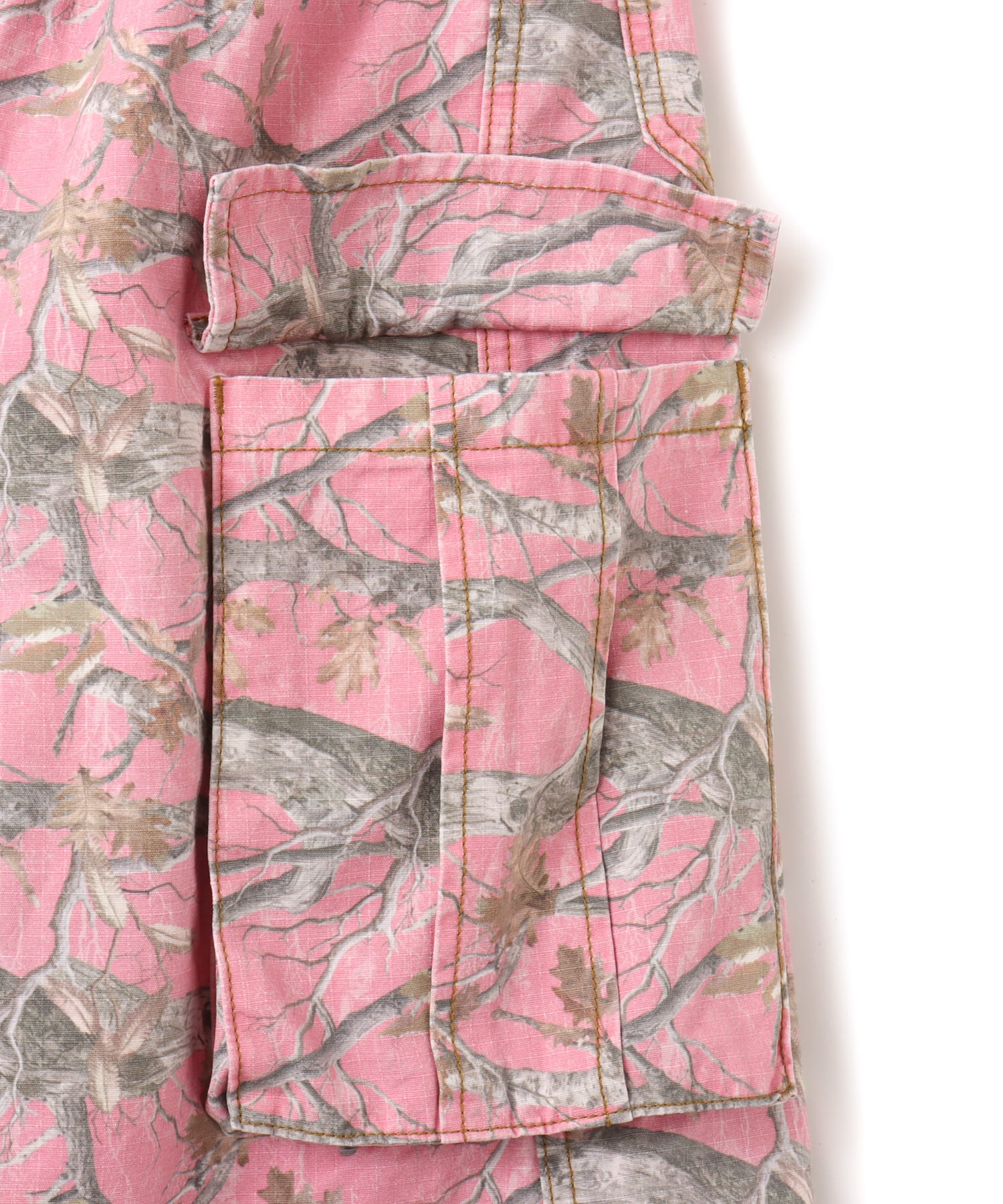 atmos pink Real Tree Camouflage Bermuda Pants CAMOUFLAGE PINKの画像