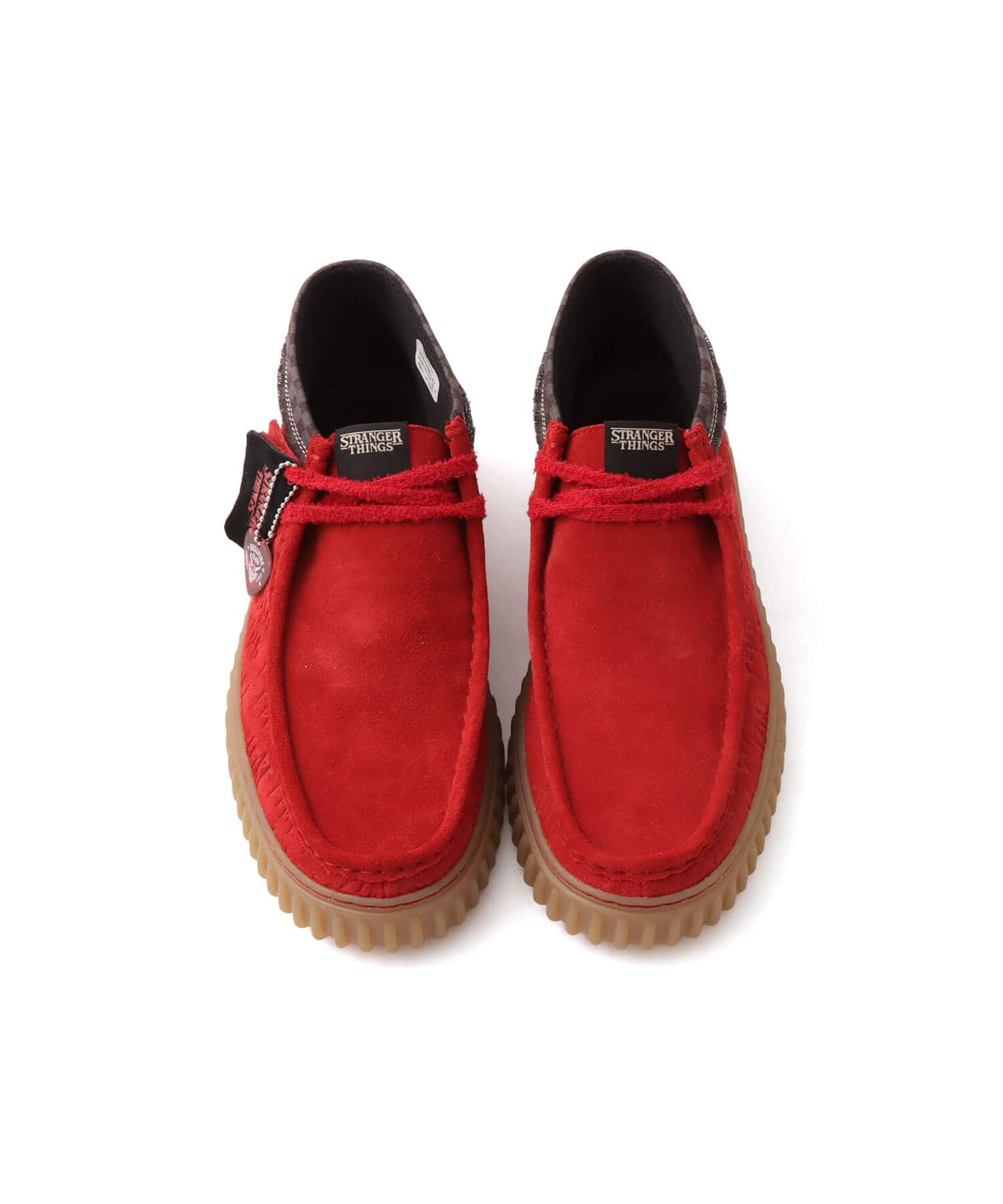 CLARKS Torhill Hi x Stranger Things Redの画像